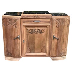 Credenza Art Déco francese, in noce intagliato e marmo nero, a gradini, anni ’30