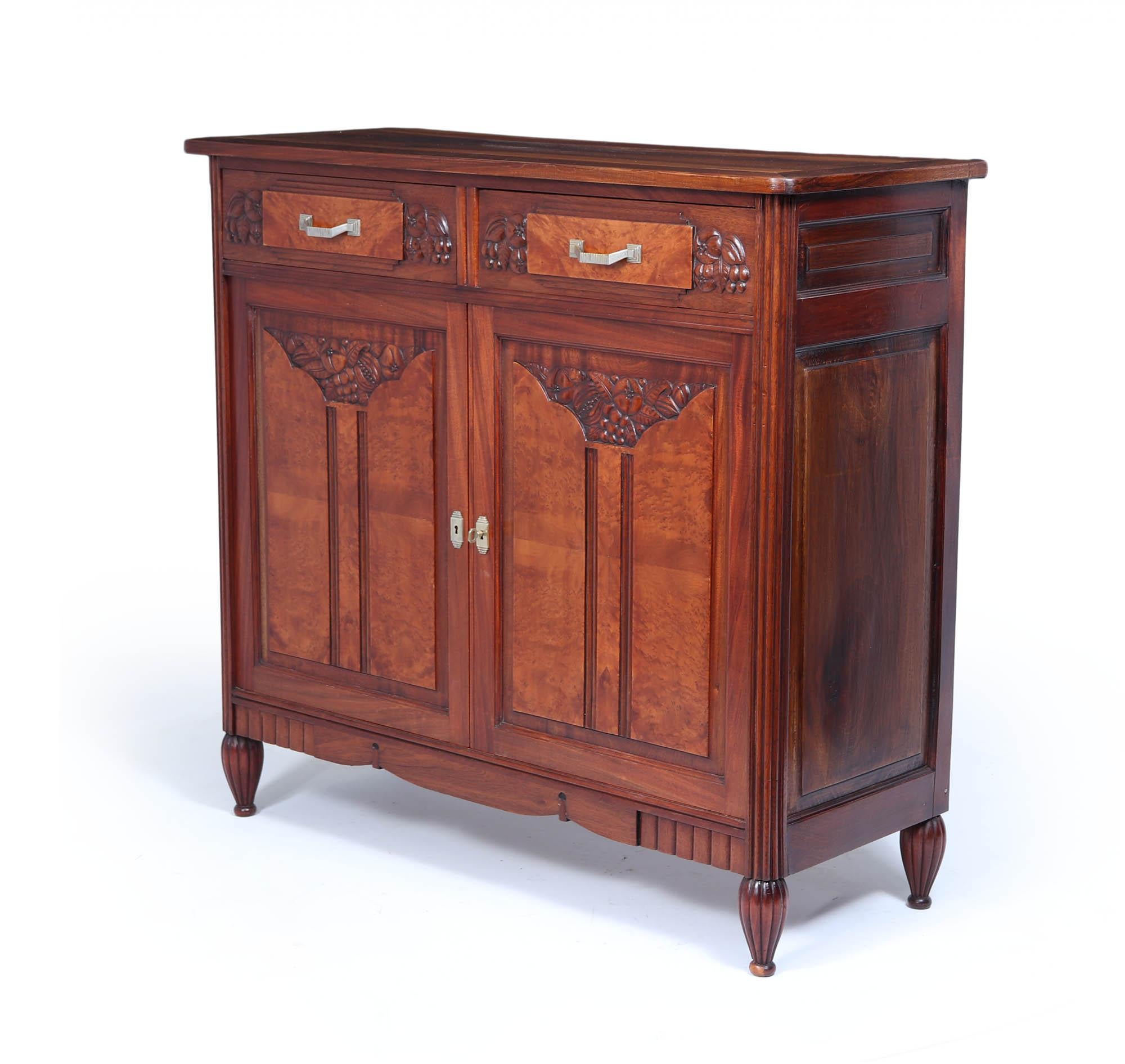 French Art Deco Buffet Sideboard In Excellent Condition For Sale In Paddock Wood Tonbridge, GB