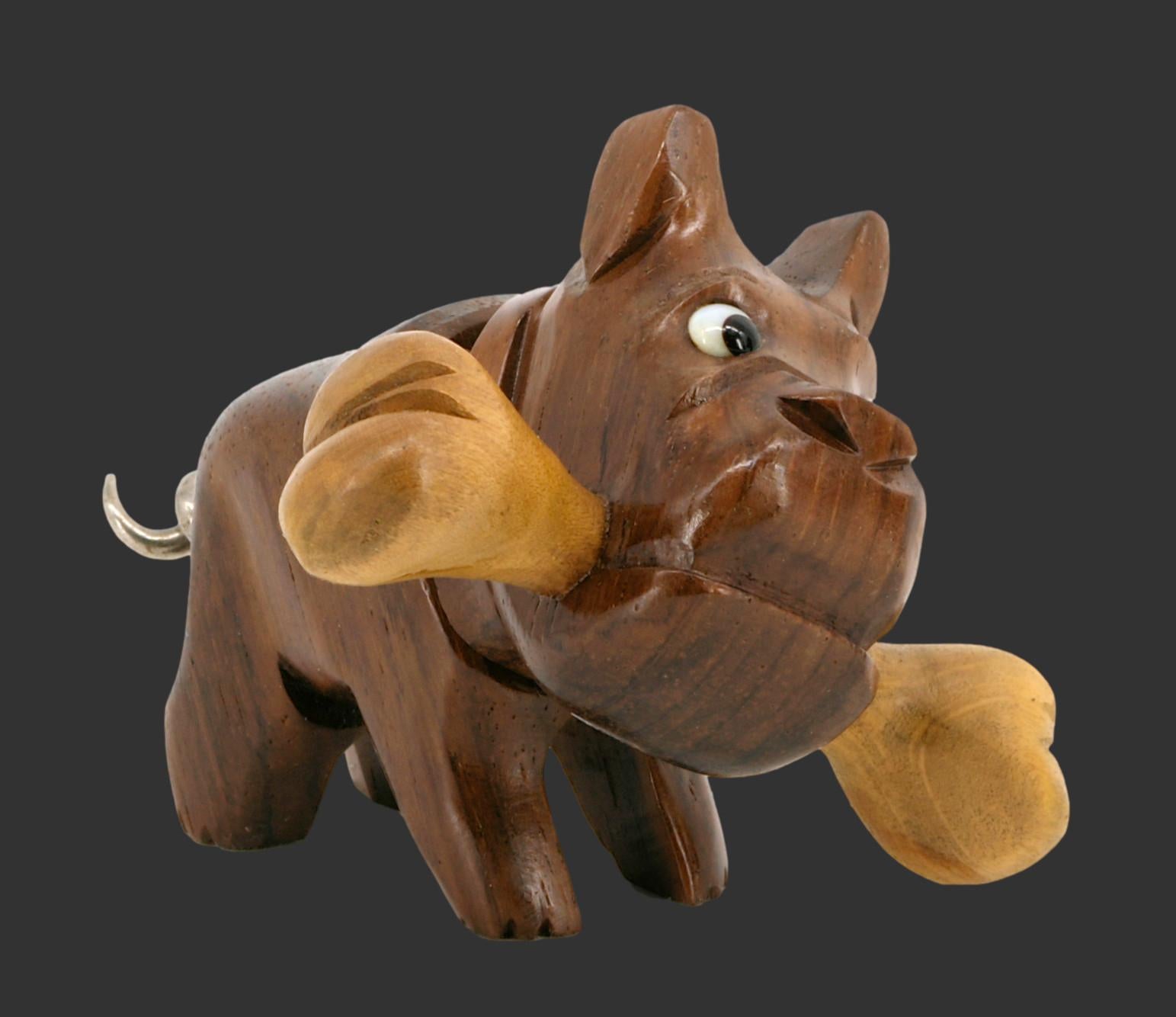 Rare tire-bouchon français Art Déco, années 1920. Cet exceptionnel tire-bouchon français Art déco, datant des années 1920, témoigne de l'élégance et du savoir-faire de l'époque. Fabriqué en bois de rose et en bois clair de haute qualité, il présente