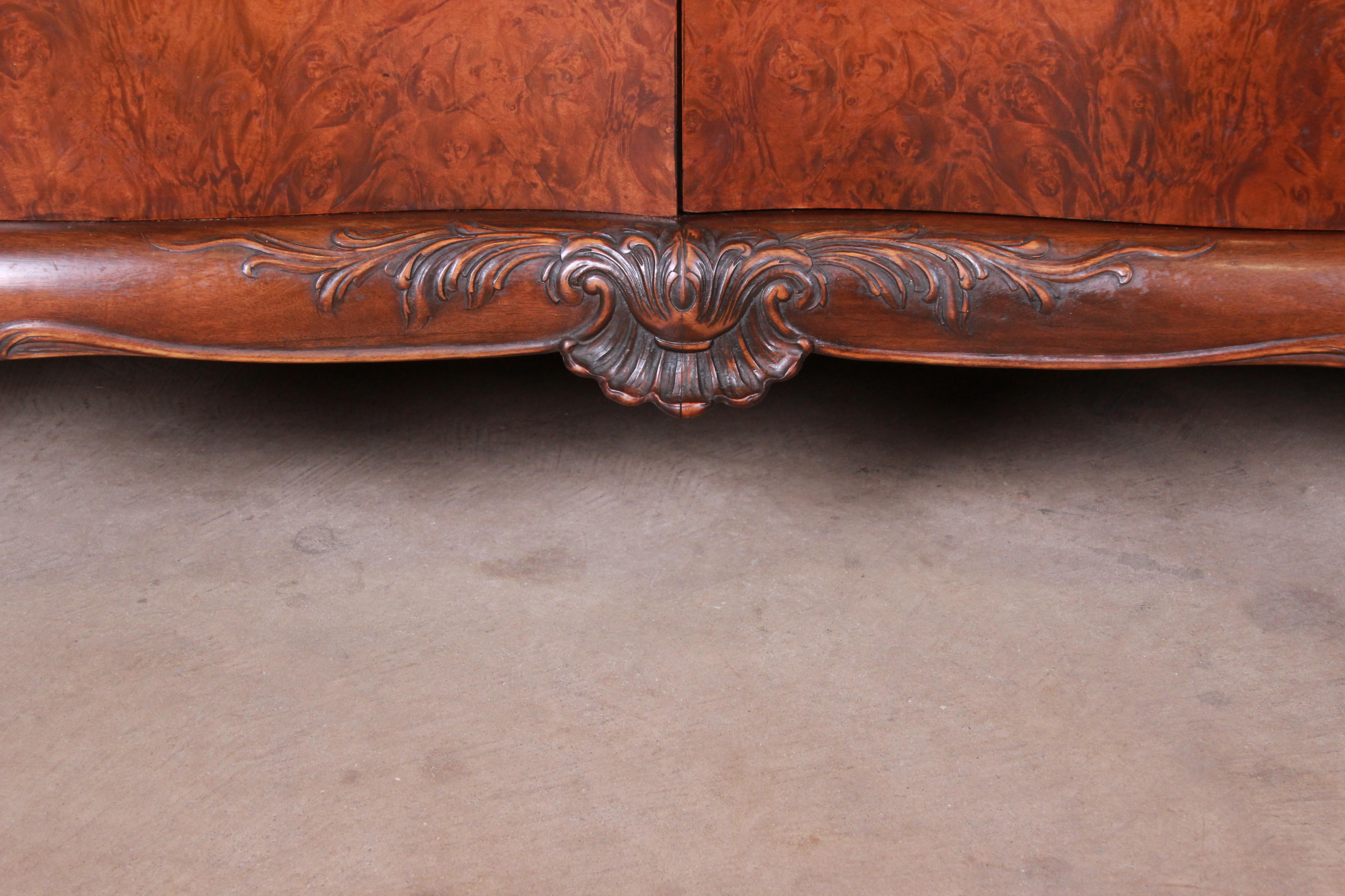 French Art Deco Burled Walnut Bar Cabinet, circa 1930s 11