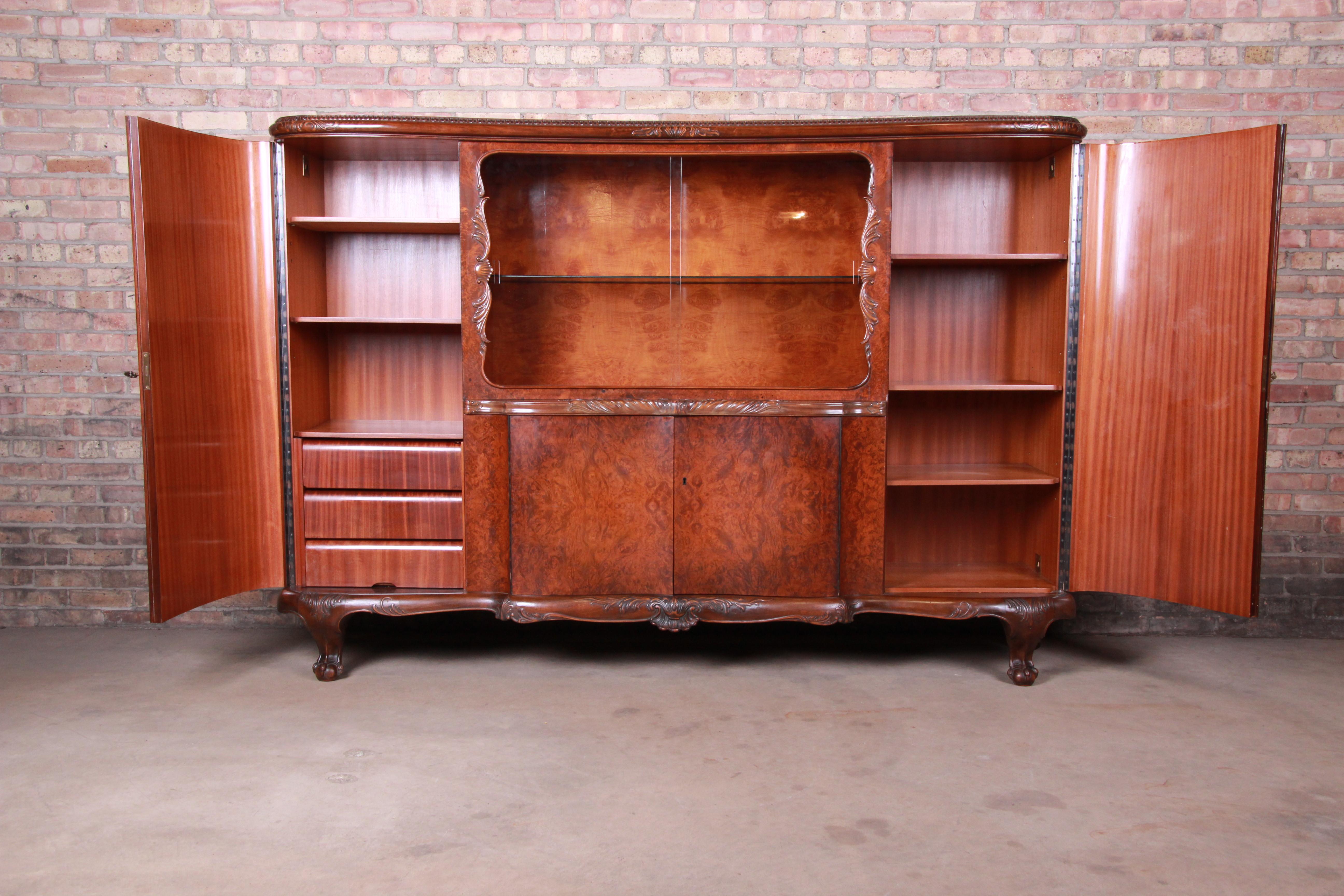 French Art Deco Burled Walnut Bar Cabinet, circa 1930s 4