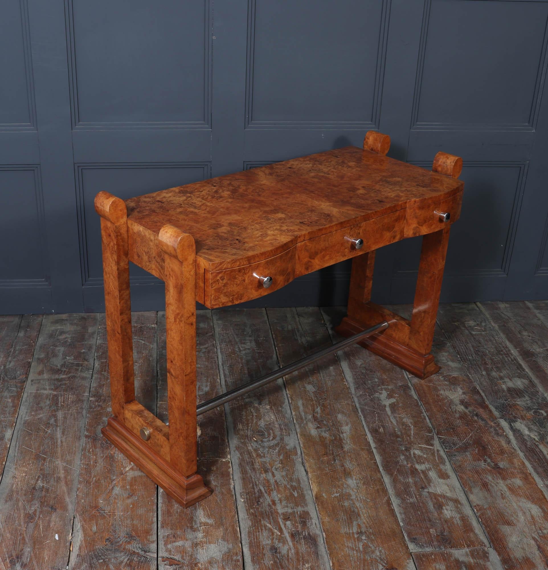 French Art Deco Burr Maple Console Table, c.1930s For Sale 4