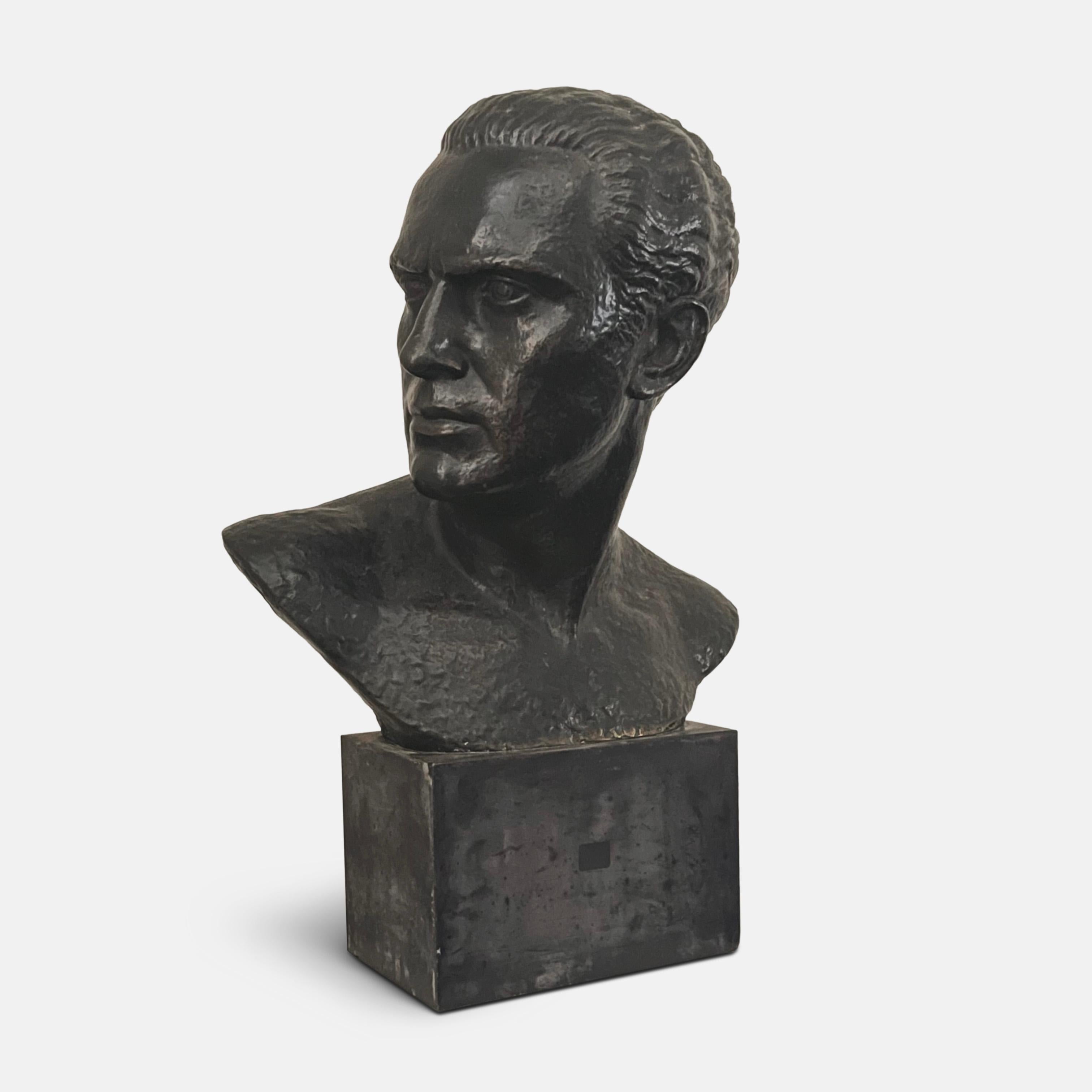 French Art Deco Bust of Jean Mermoz, Aviator - Cast in Bronze by Lucien Gibert For Sale 3
