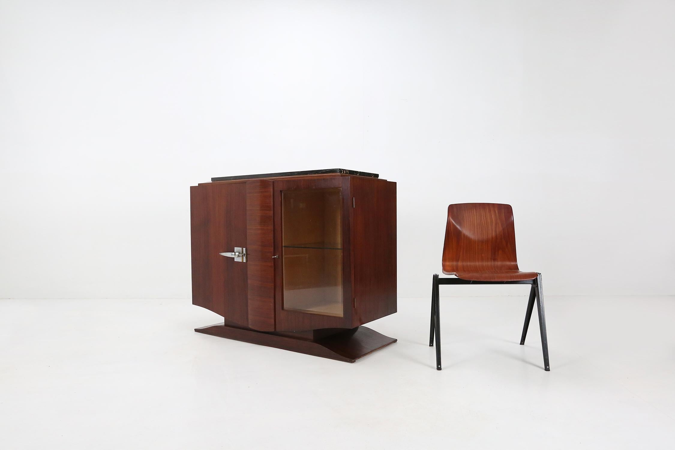 French Art Deco Cabinet, 1925 11
