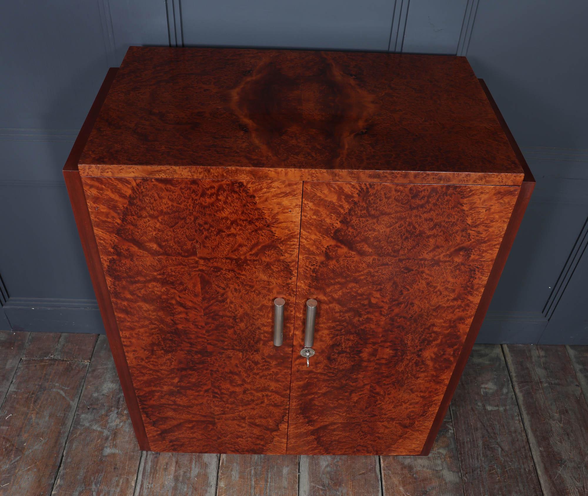 Armadio Art Deco francese a Thuya In condizioni ottime in vendita a Paddock Wood Tonbridge, GB