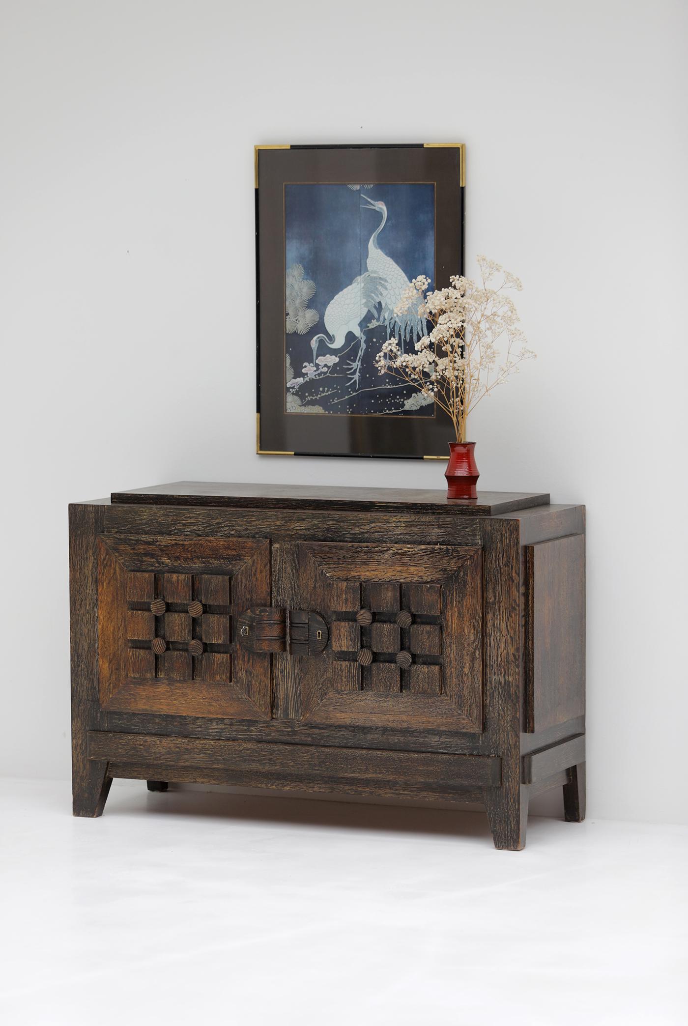 Mid-20th Century French Art Deco cabinet with graphic patterned doors 1940s, brutalist For Sale