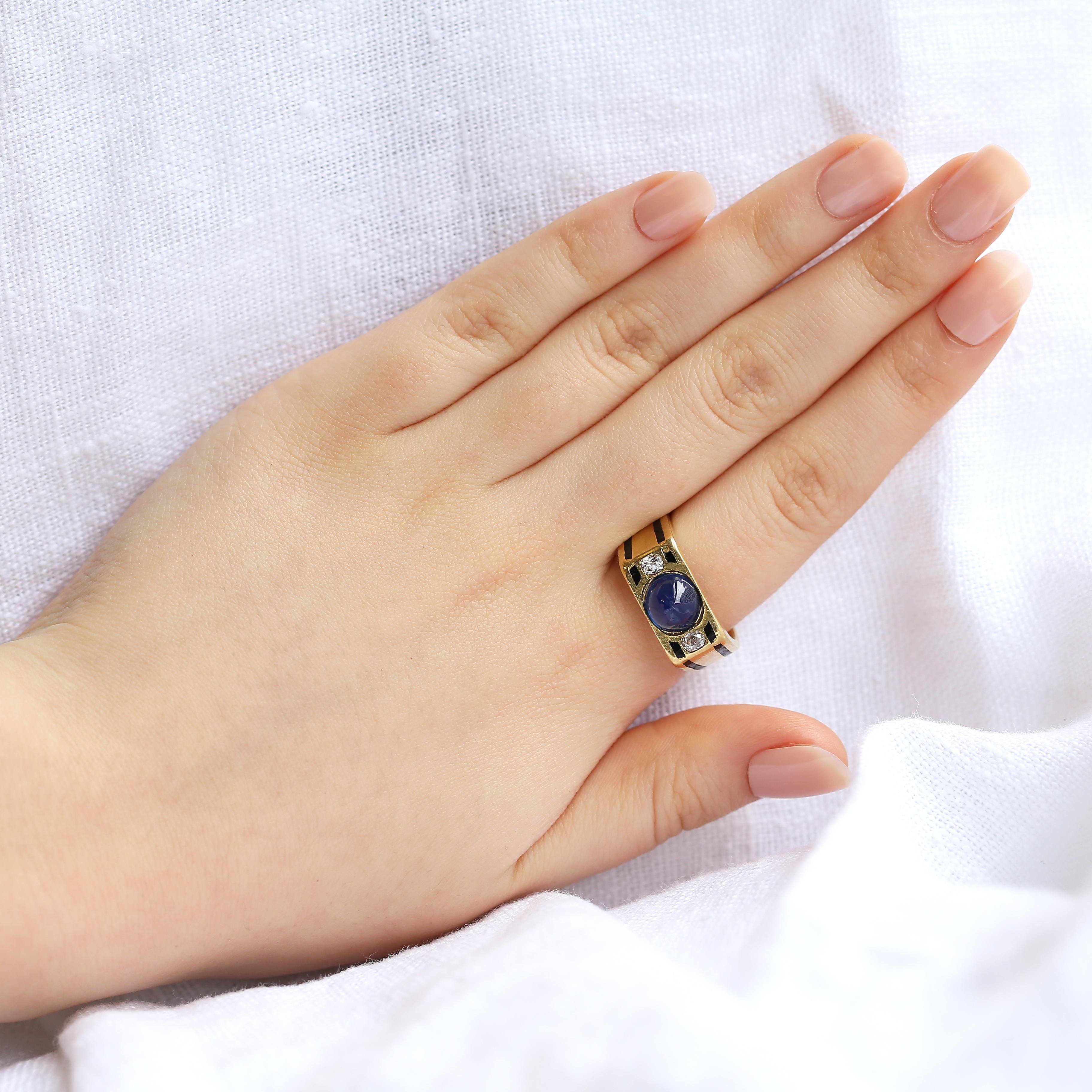 French Art Deco Cabochon Sapphire and Diamond Three-Stone Ring For Sale 1