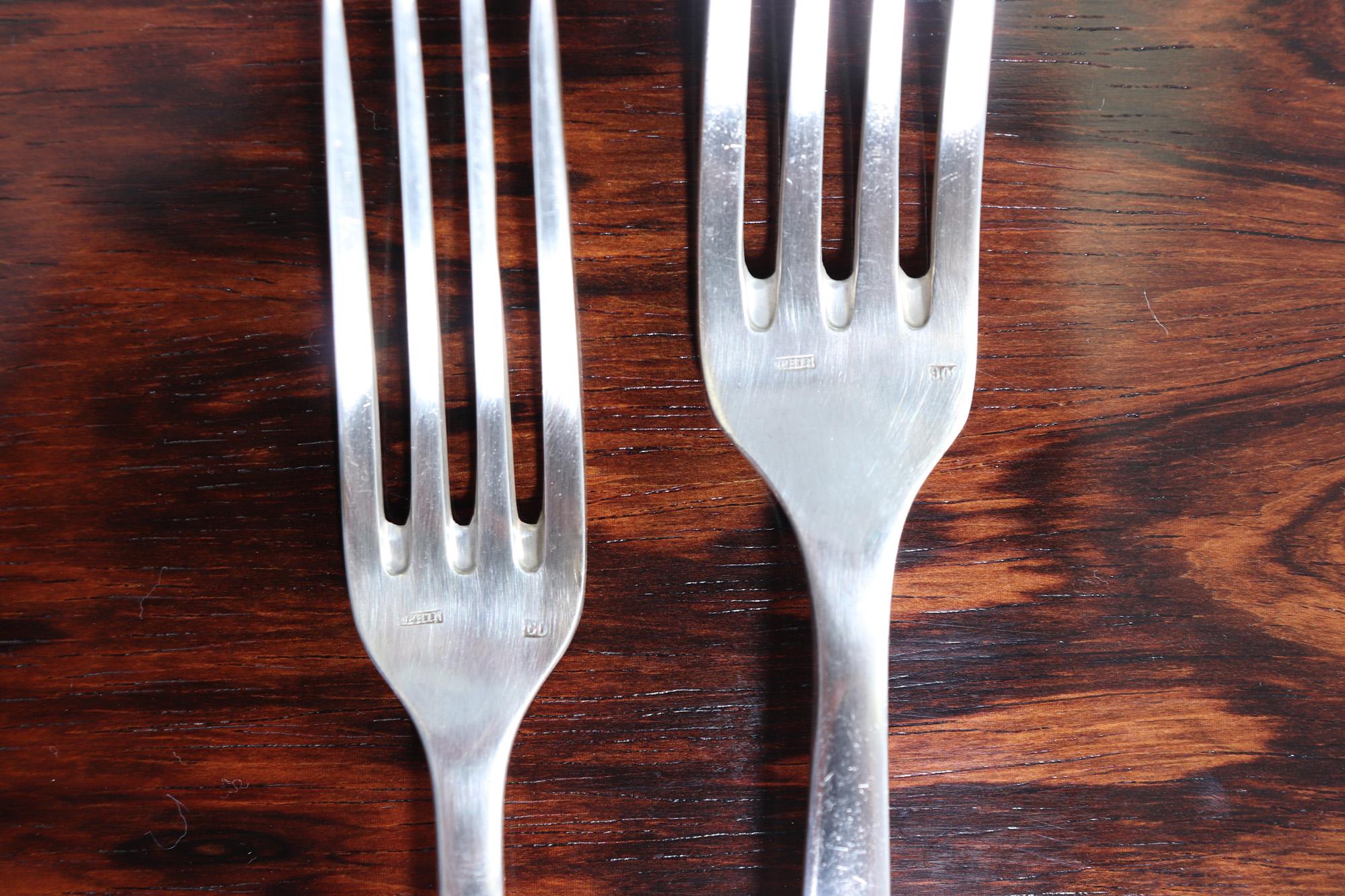 French Art Deco Canteen of Silver Plate Cutlery For Sale 13