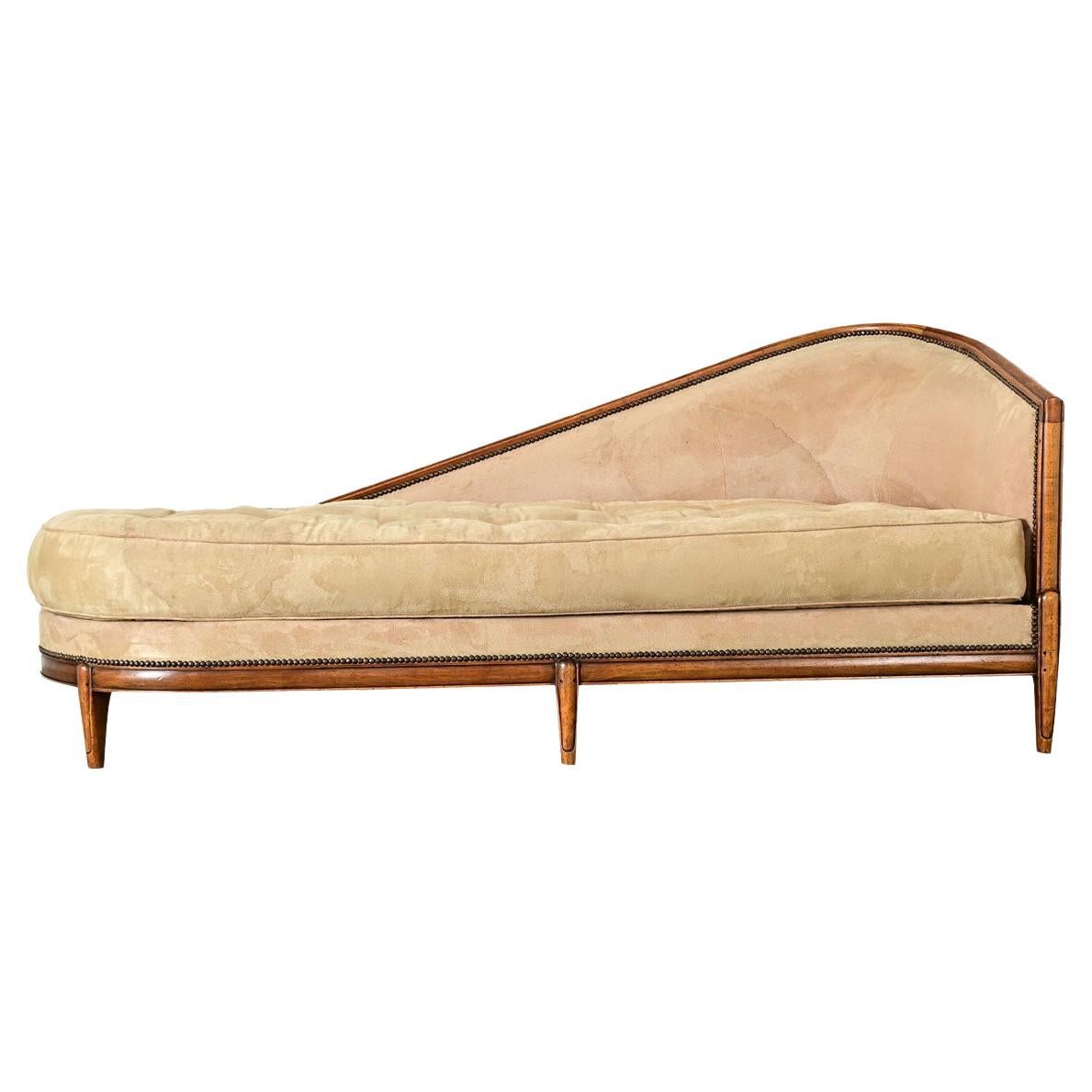 Chaise francese Art Carved in noce intagliato in vendita