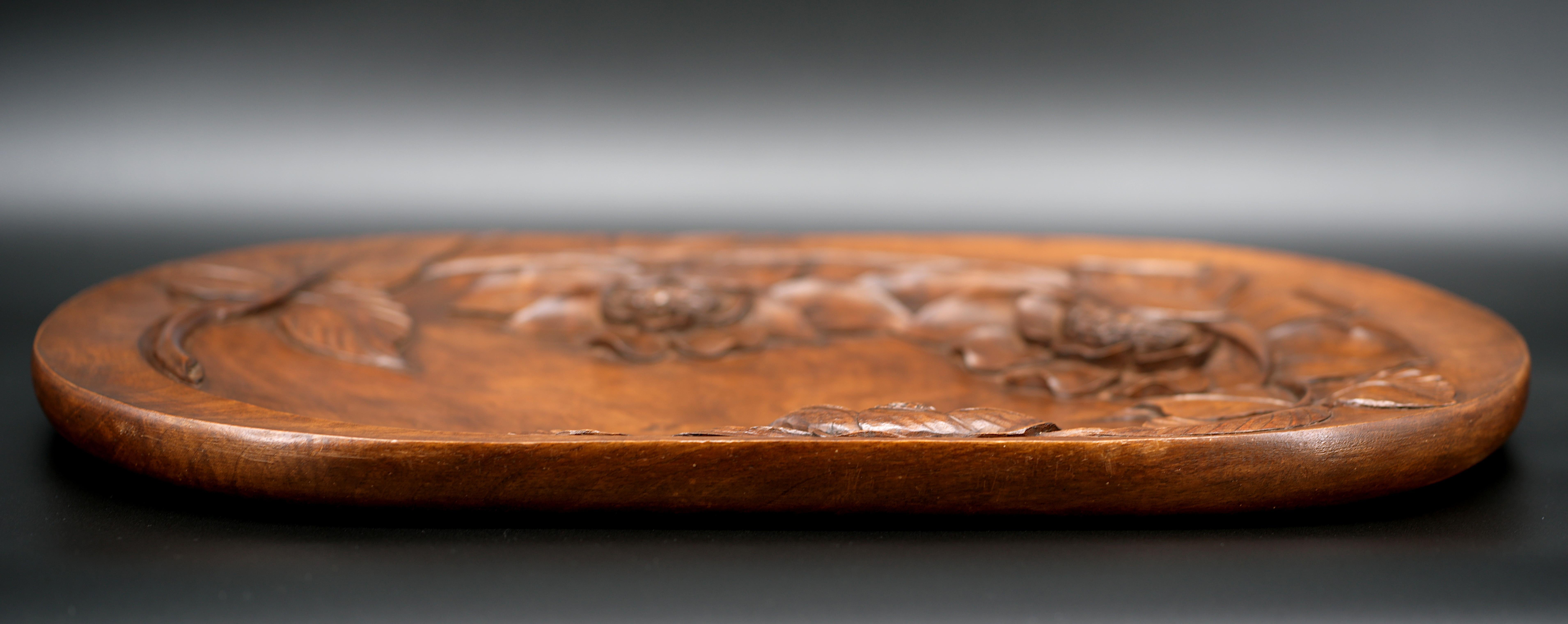 Französisch Art Deco geschnitzt Nussbaum Obst Tablett 1920 im Angebot 2