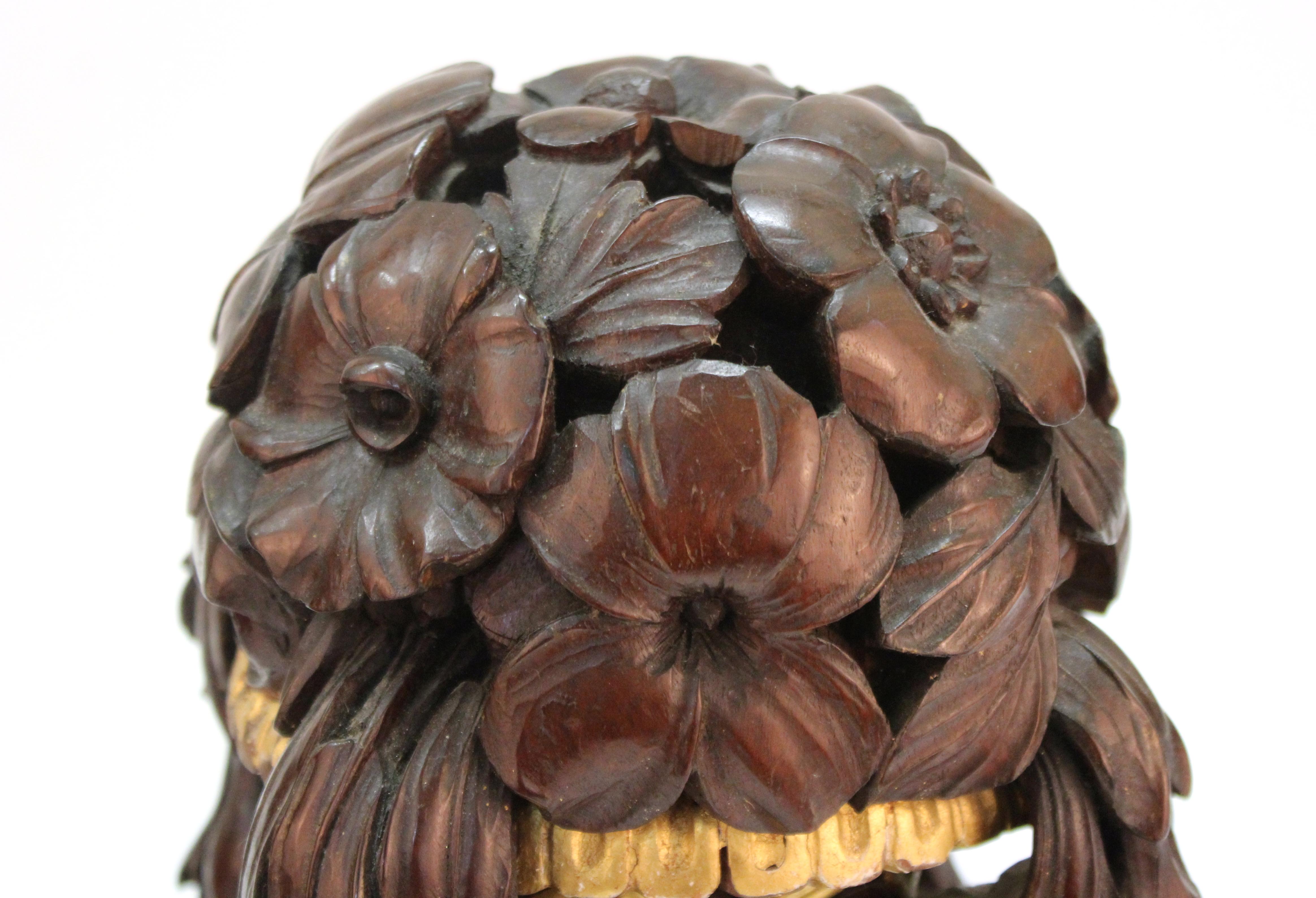 French Art Deco Carved Wood Decorative Floral Baskets Attributed to Sue Et Mare For Sale 1