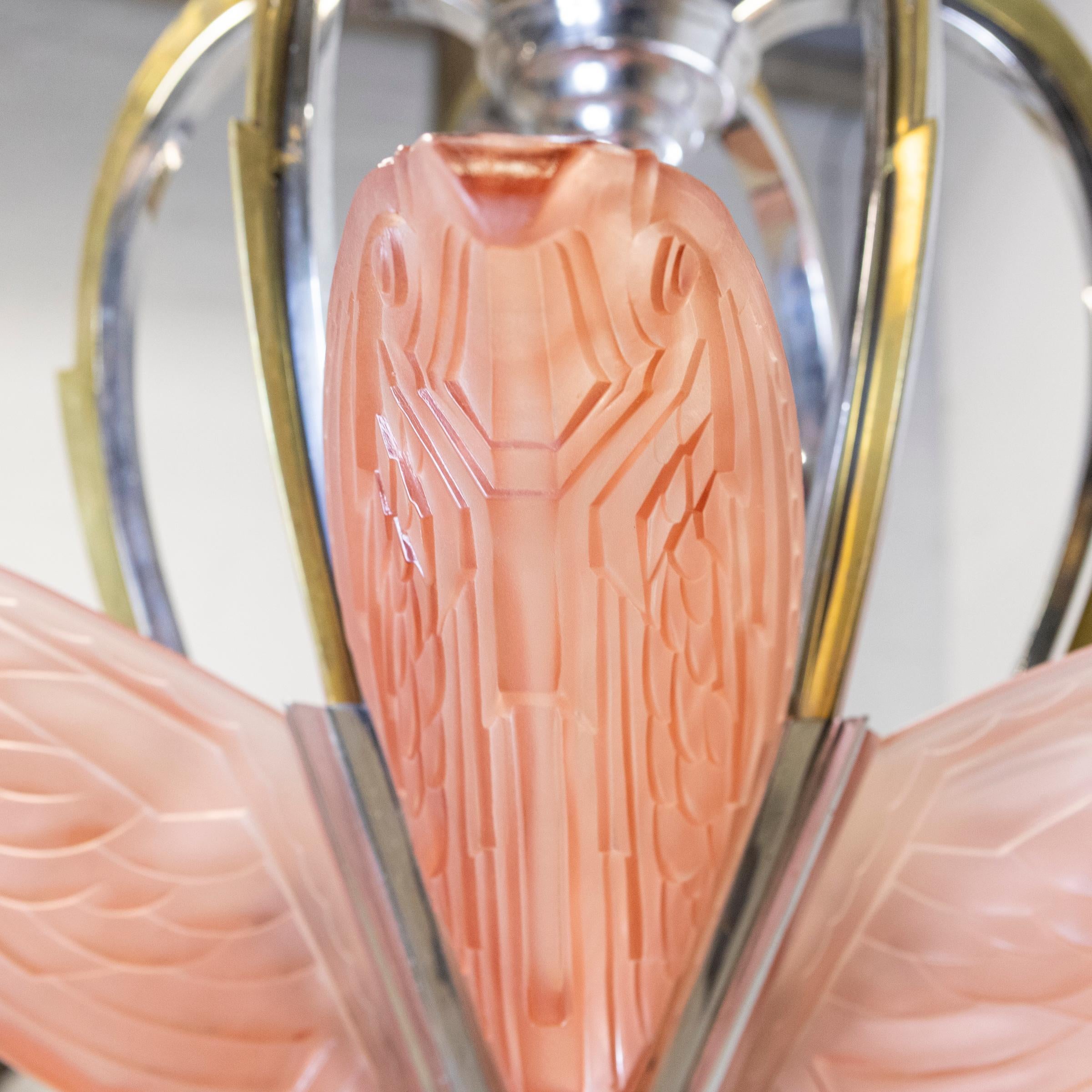 Lampadario da soffitto in stile Art Deco francese con vetro rosa in vendita 2