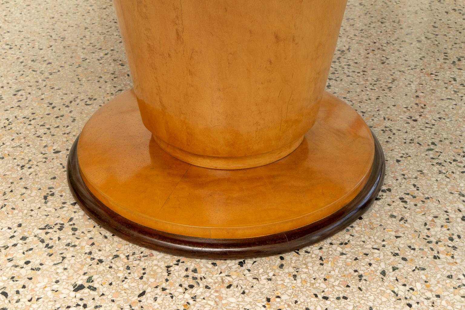 French Art Deco Center Table In Good Condition In West Palm Beach, FL