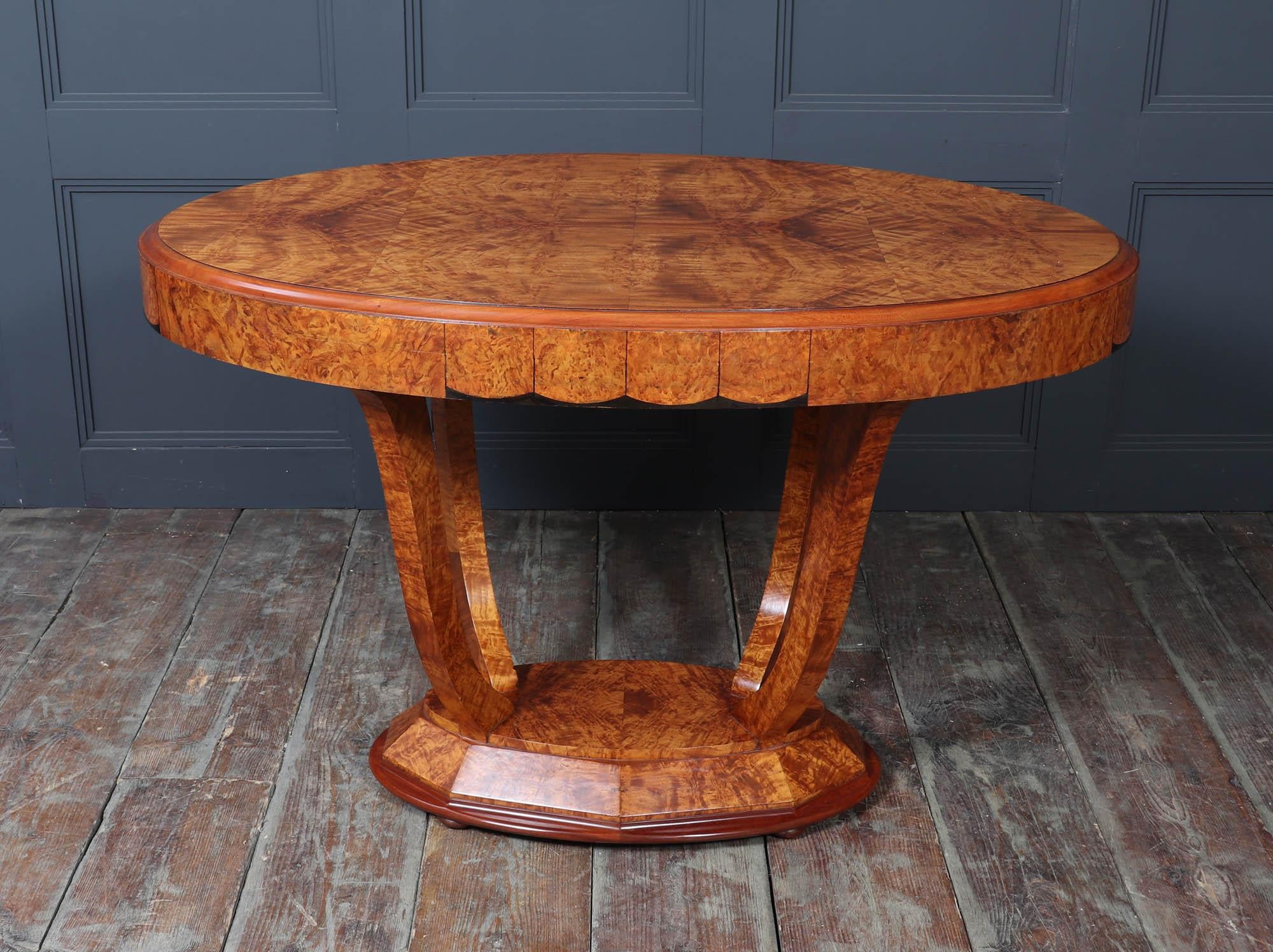 Mesa de centro francesa Art Déco en Amboyna c1925 en venta 5