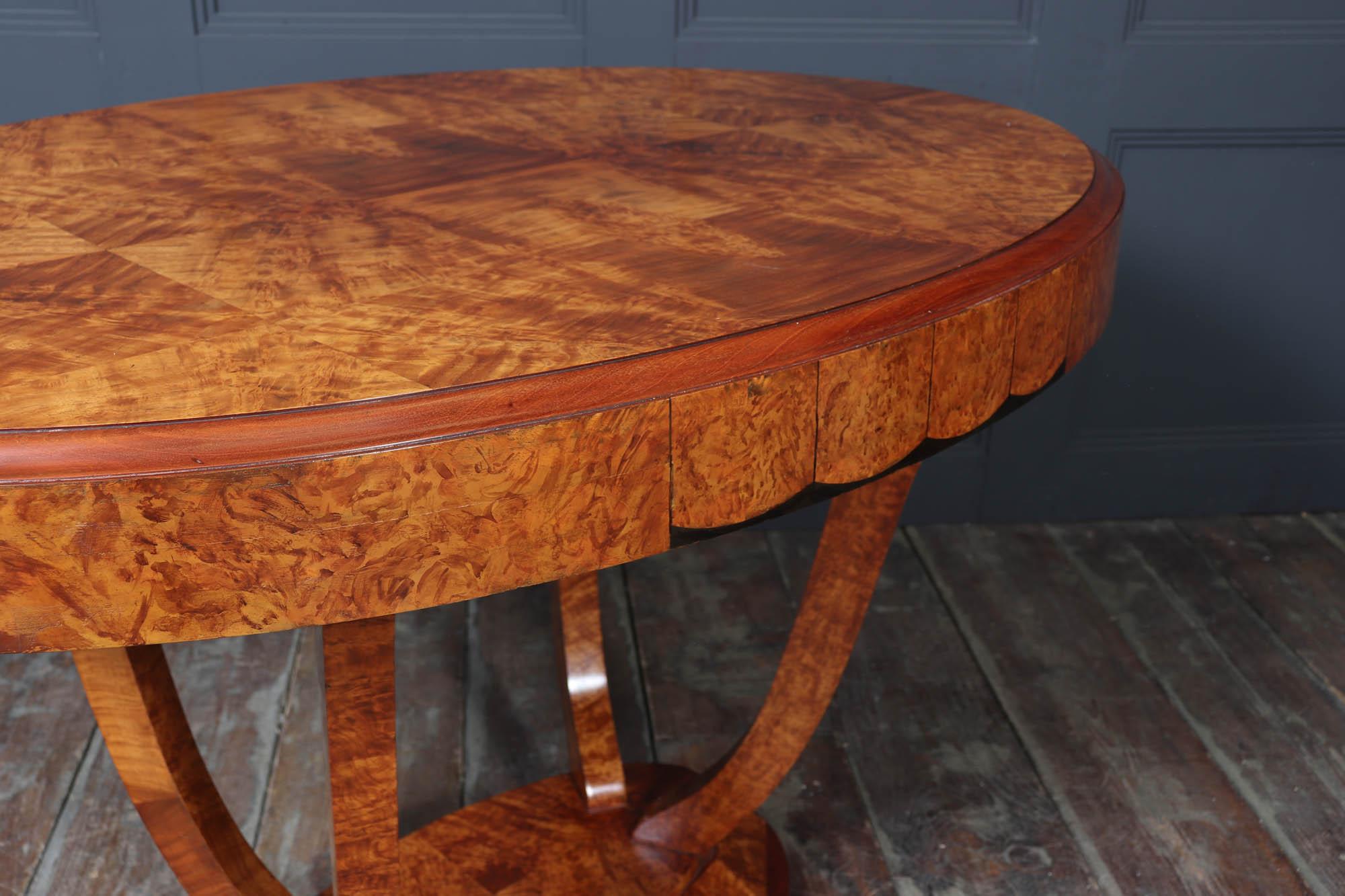 Mesa de centro francesa Art Déco en Amboyna c1925 en venta 8