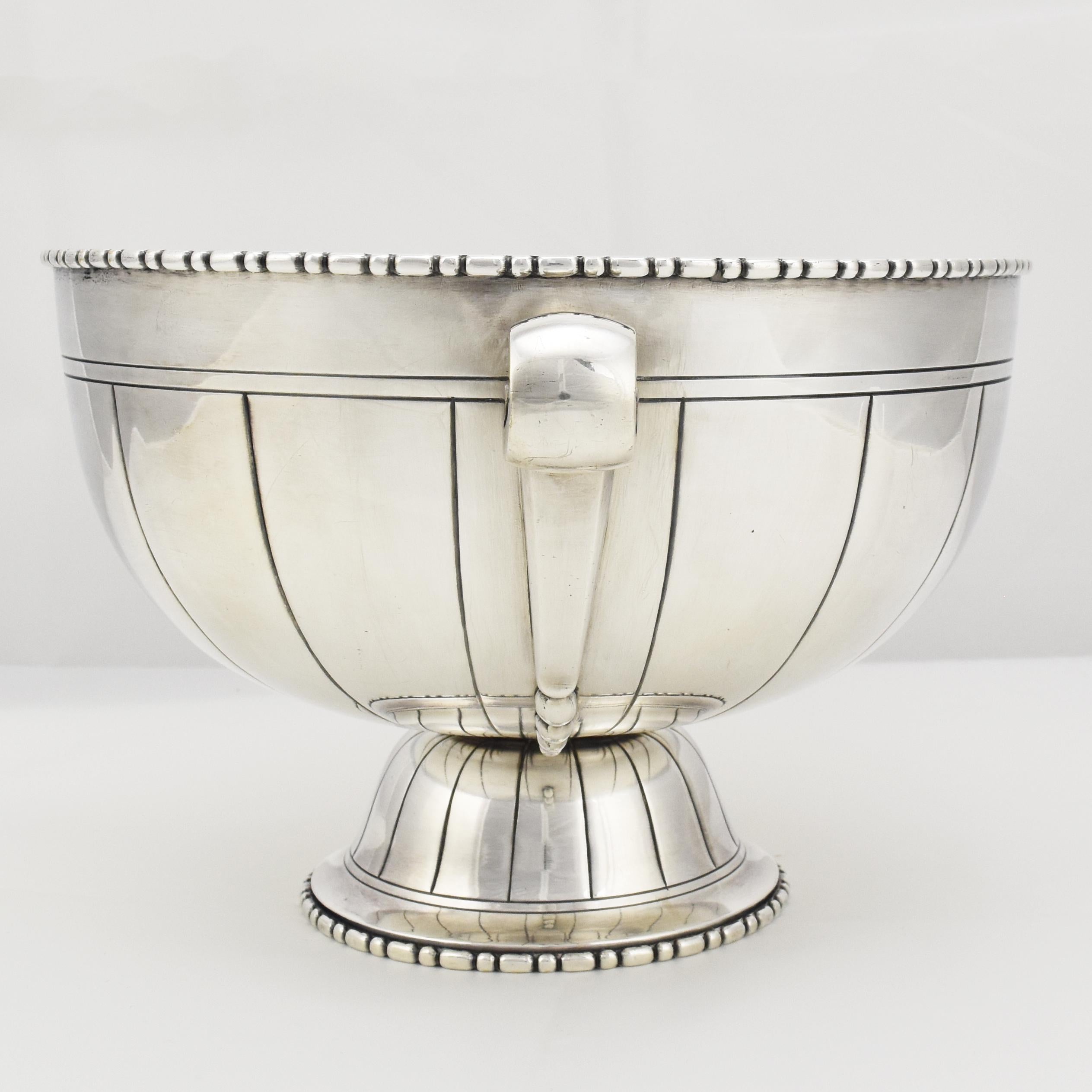 French Art Deco Centerpiece Silverplate Bowl by Bouillet & Bourdelle 1920s In Good Condition For Sale In Bad Säckingen, DE