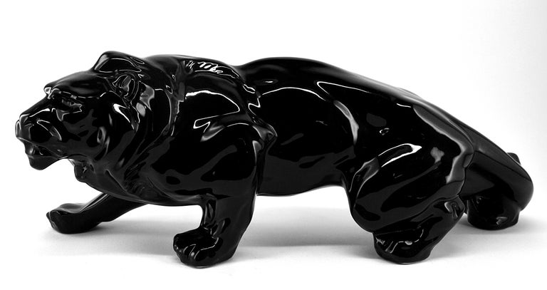 Black lion, France, 1930s ceramic. This lion has been made in black, green and red. This is the black one! Same period as Charles Lemanceau, François Pompon, Lejean, Jean & Jacques Adnet, Geo Conde, Charles Catteau, Saint-Clement, Sainte-Radegonde,