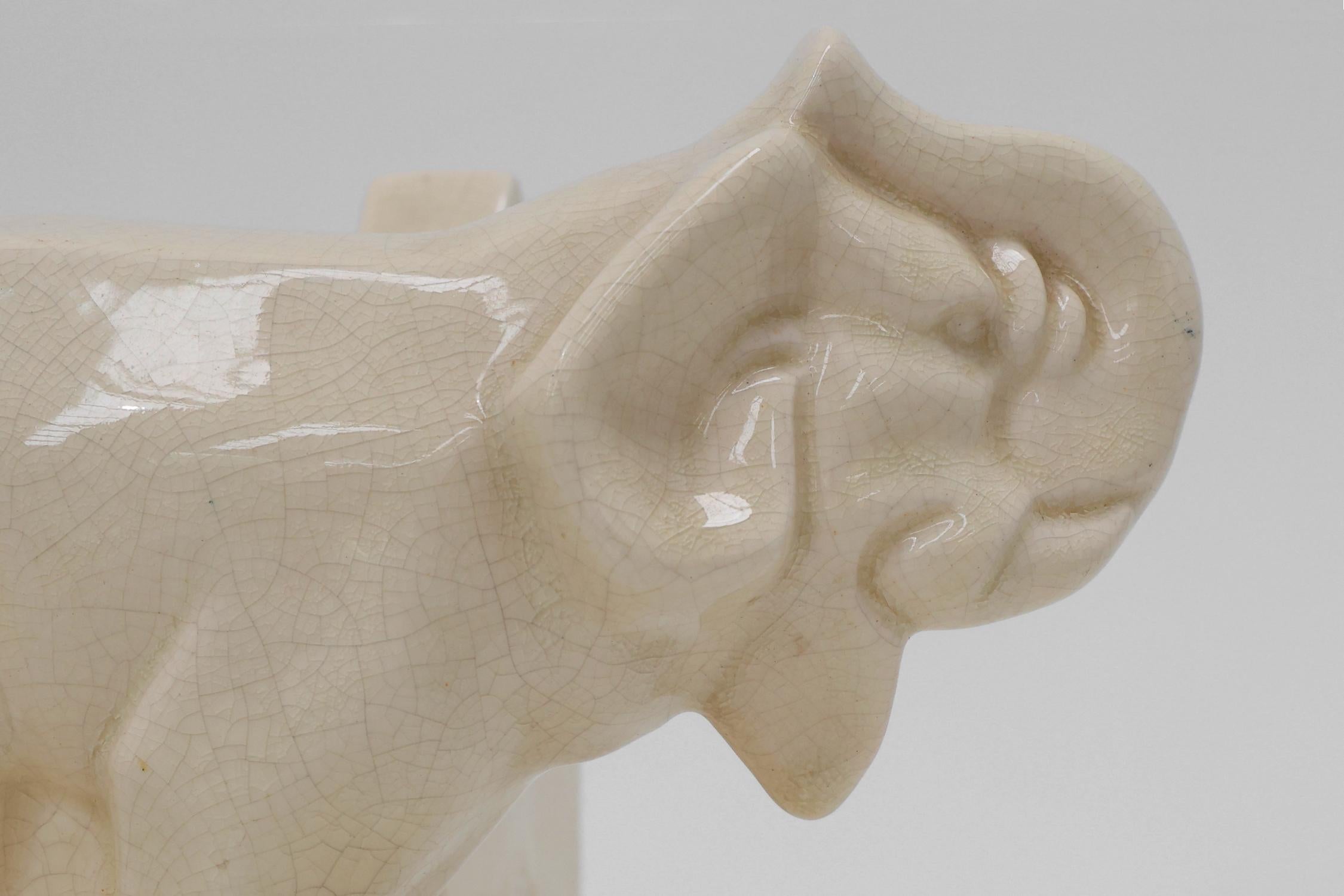 Serre-livres en céramique Art déco français à motif d'éléphant, années 1930 en vente 1