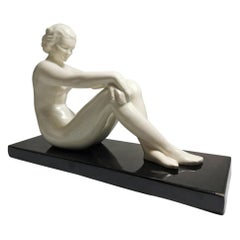 Art Decò French Ceramic Craquelè Statue, 1930