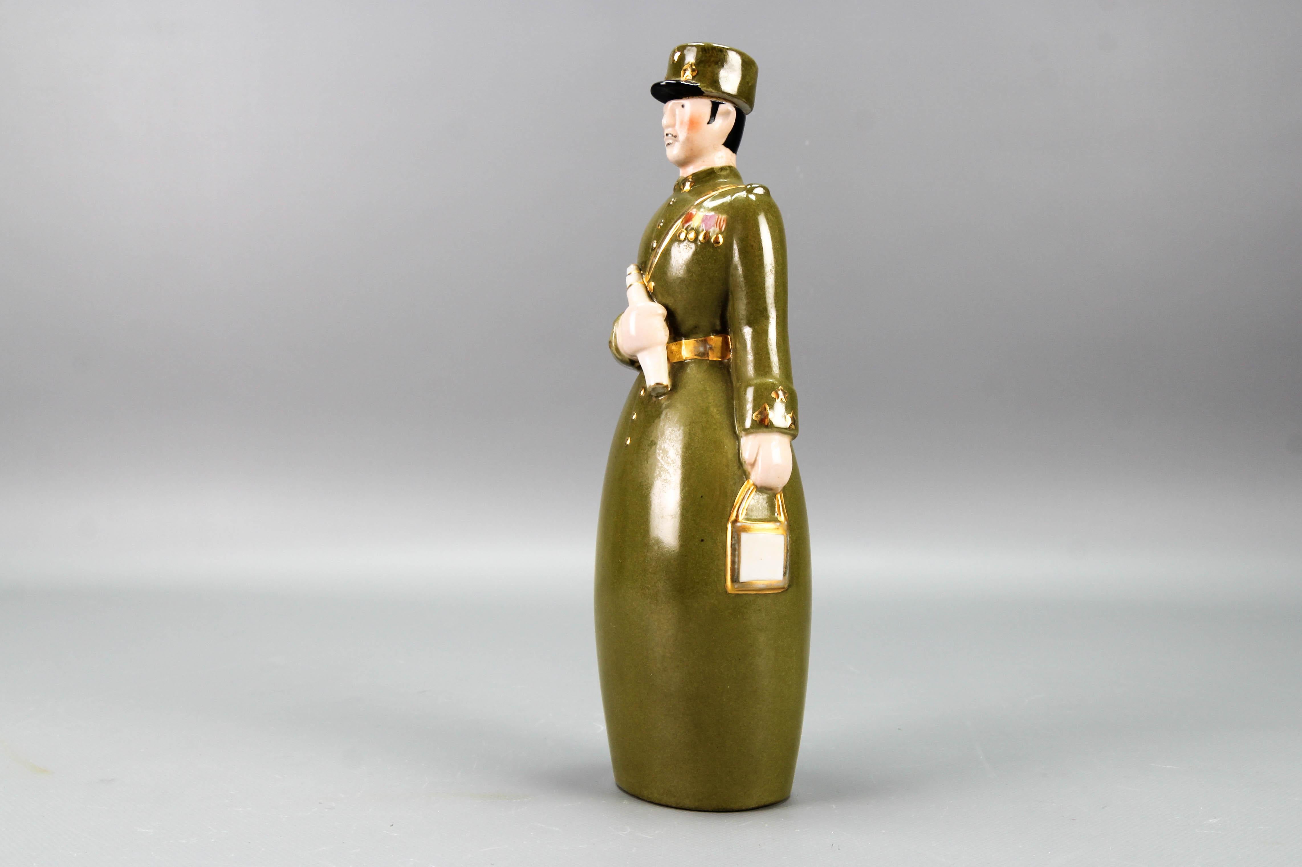  French Art Deco Ceramic Figural Bottle Brigadier General by Robj Paris, 1920s 4