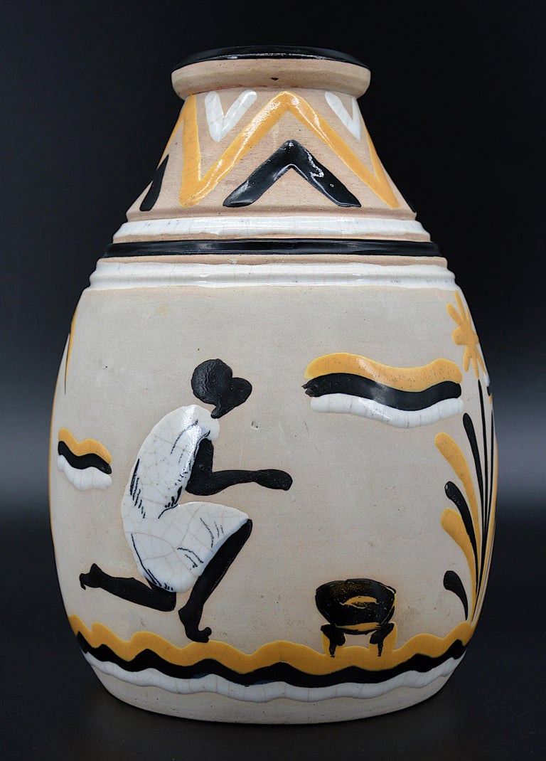 French Art Deco Ceramic Vase, 1931 For Sale 1