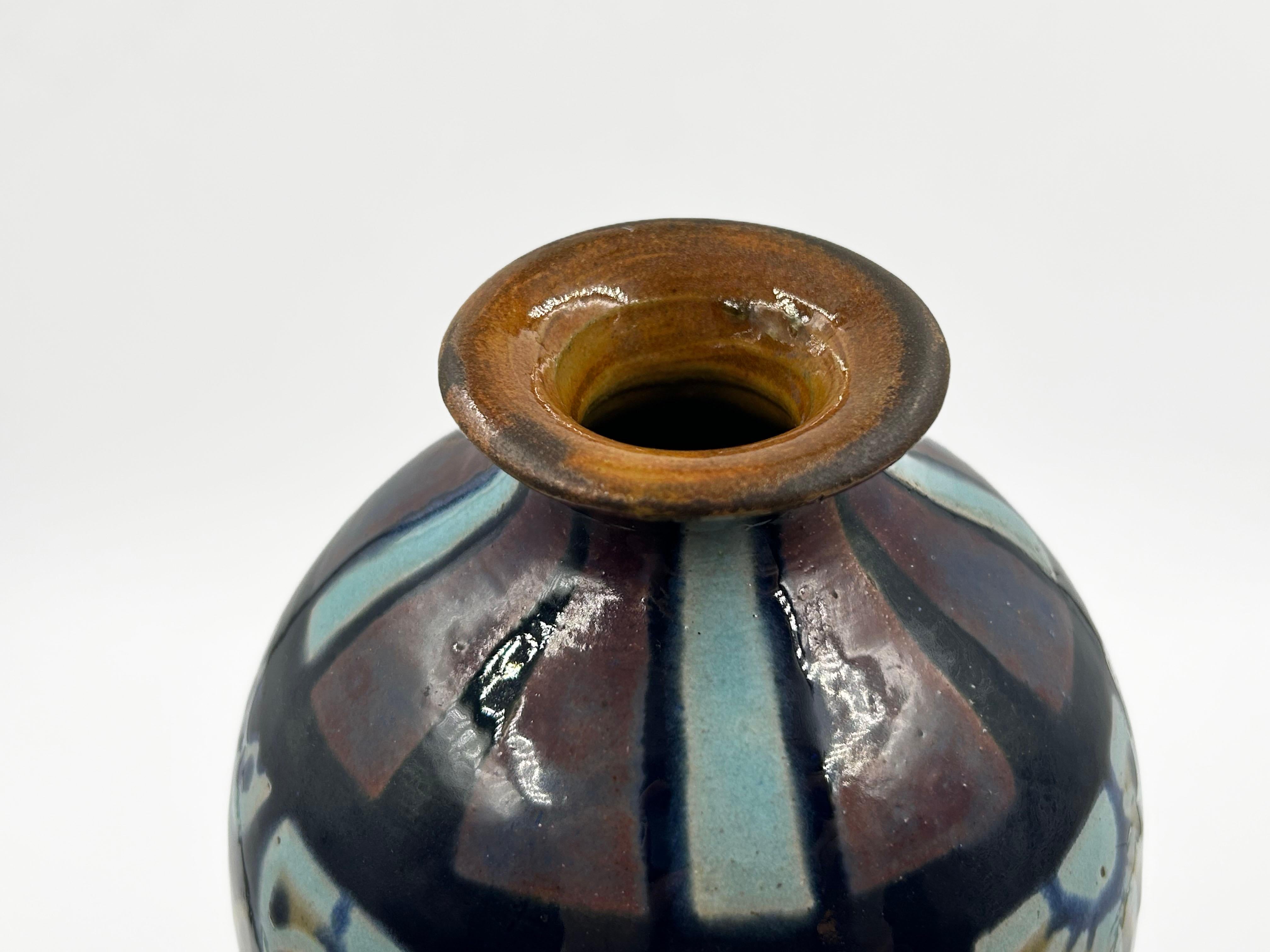 Vaso in ceramica Art Déco francese di E. Béchard, Annecy, 1925-1935 ca. In condizioni buone in vendita a Autonomous City Buenos Aires, CABA