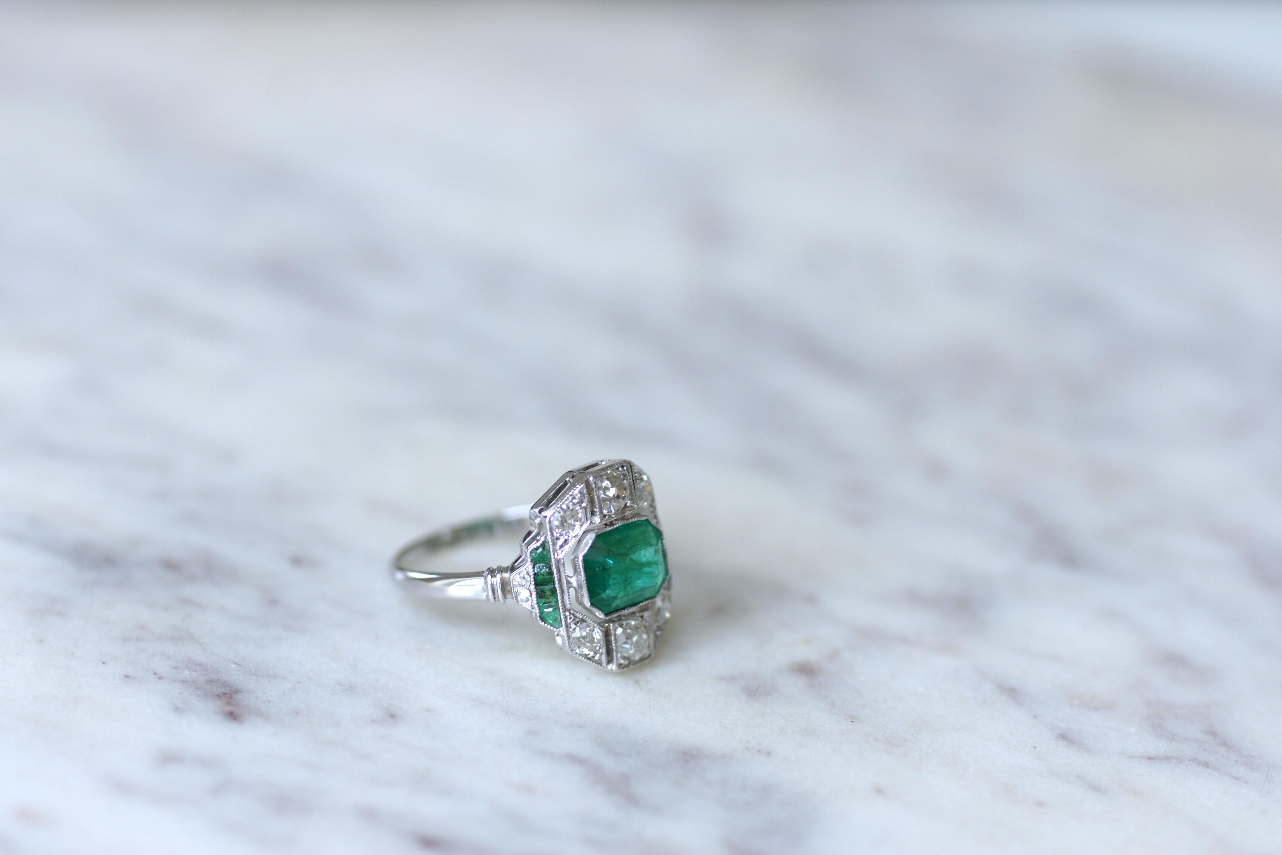 French Art Deco Certified 1, 30 Carat Emerald Ring on White Gold with Diamonds For Sale 5
