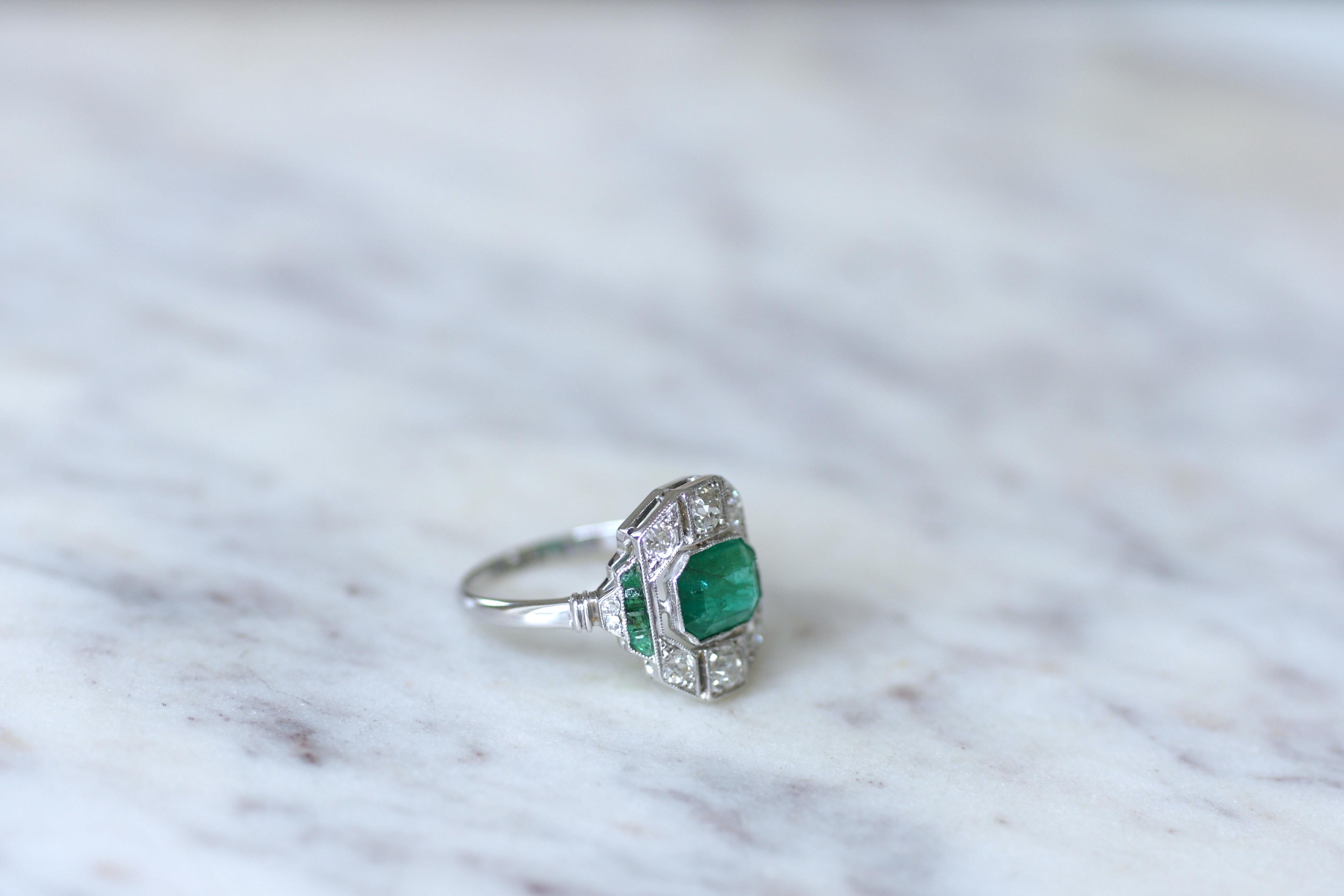 French Art Deco Certified 1, 30 Carat Emerald Ring on White Gold with Diamonds For Sale 4