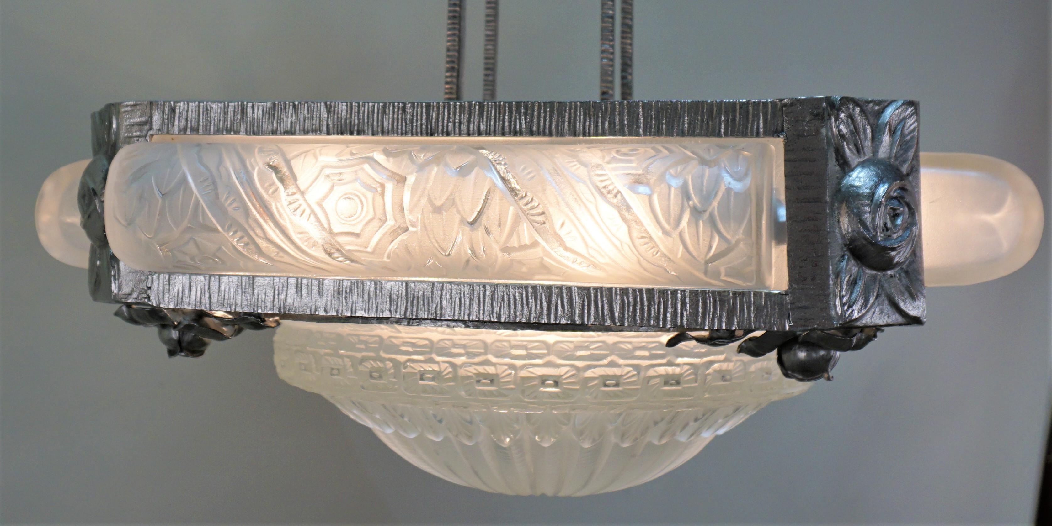 Französischer Art-déco-Kronleuchter von Charles Schneider (Art déco)