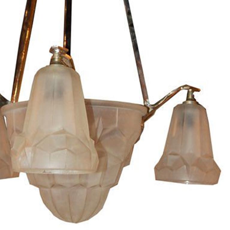 French Art Deco Chandelier by Degue In Good Condition For Sale In Pompano Beach, FL