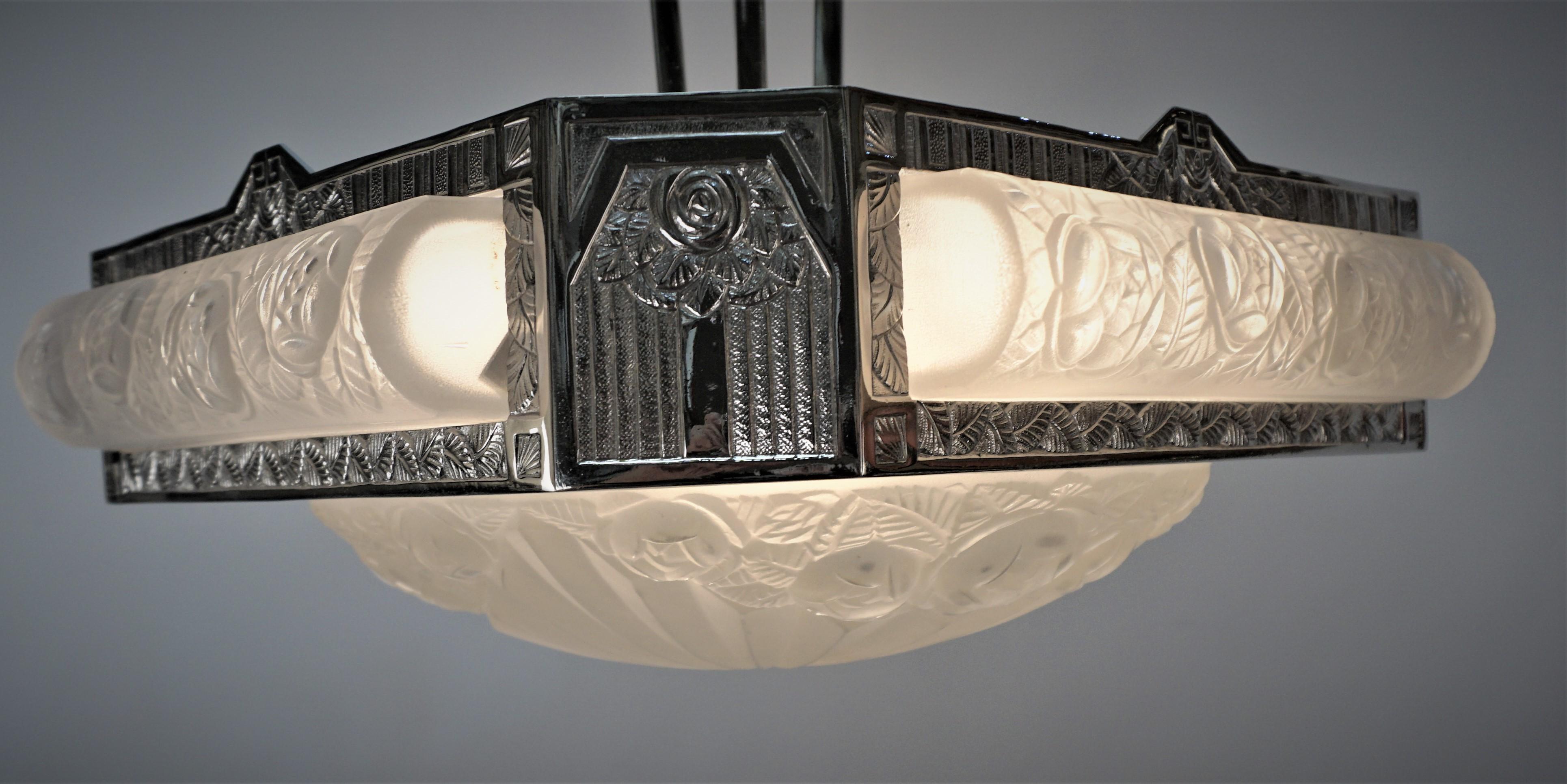 French Art Deco Chandelier by Degue 3