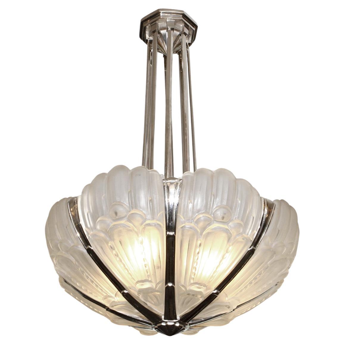 French Art Deco chandelier by Des Hanots