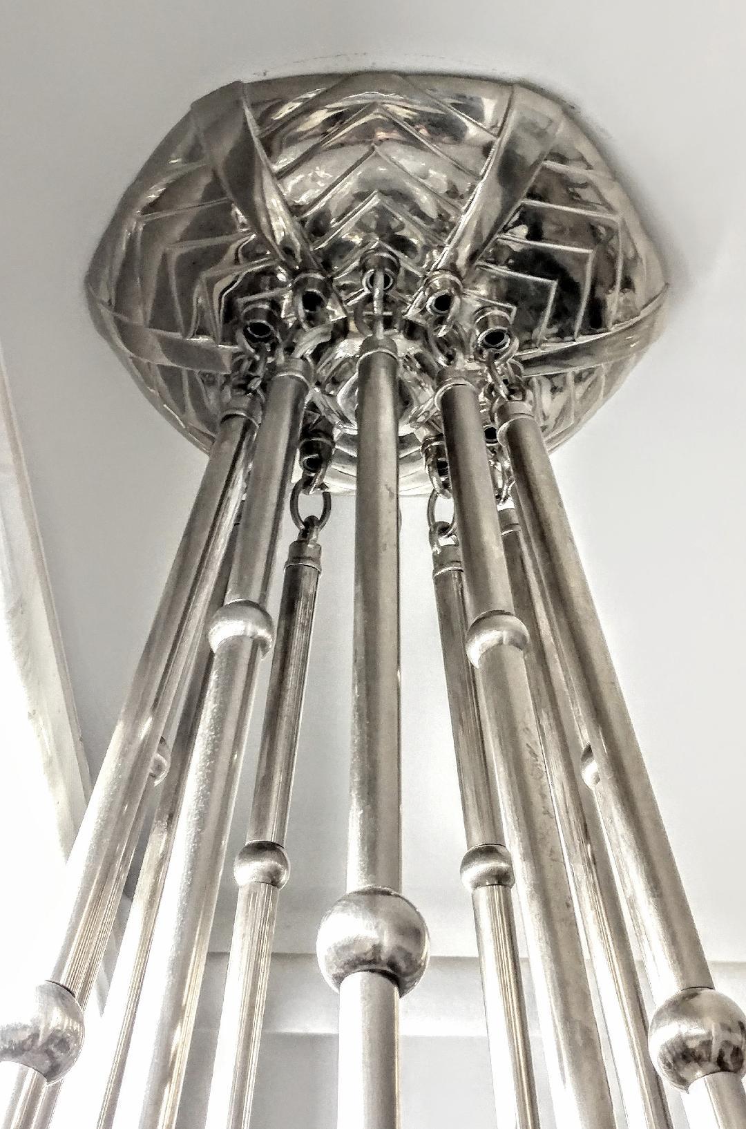 Calco Lampadario Art Deco francese di Genet & Michon (coppia disponibile) in vendita