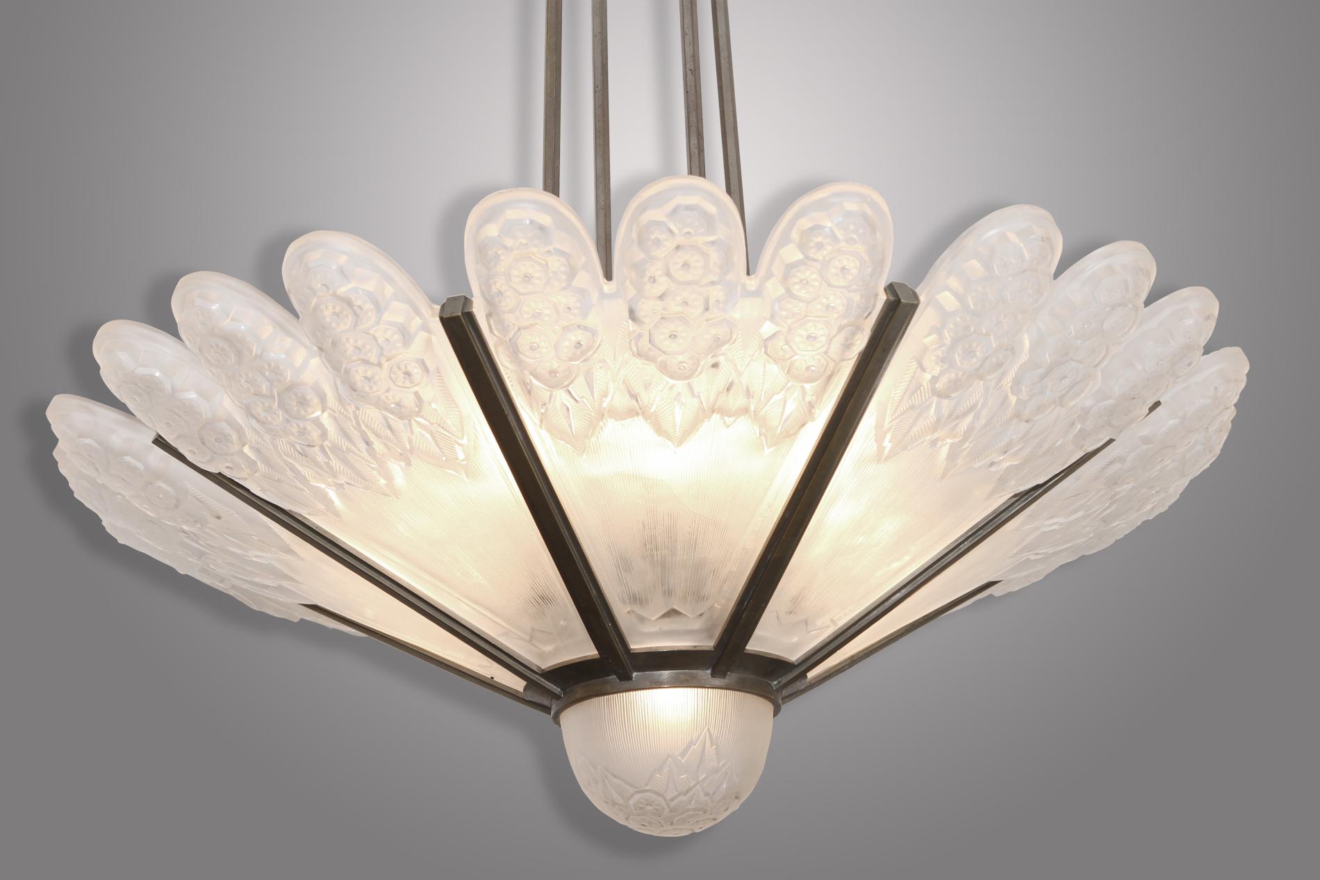 Lampadario francese Art Déco di Genet & Michon In condizioni ottime in vendita a SAINT-OUEN-SUR-SEINE, FR