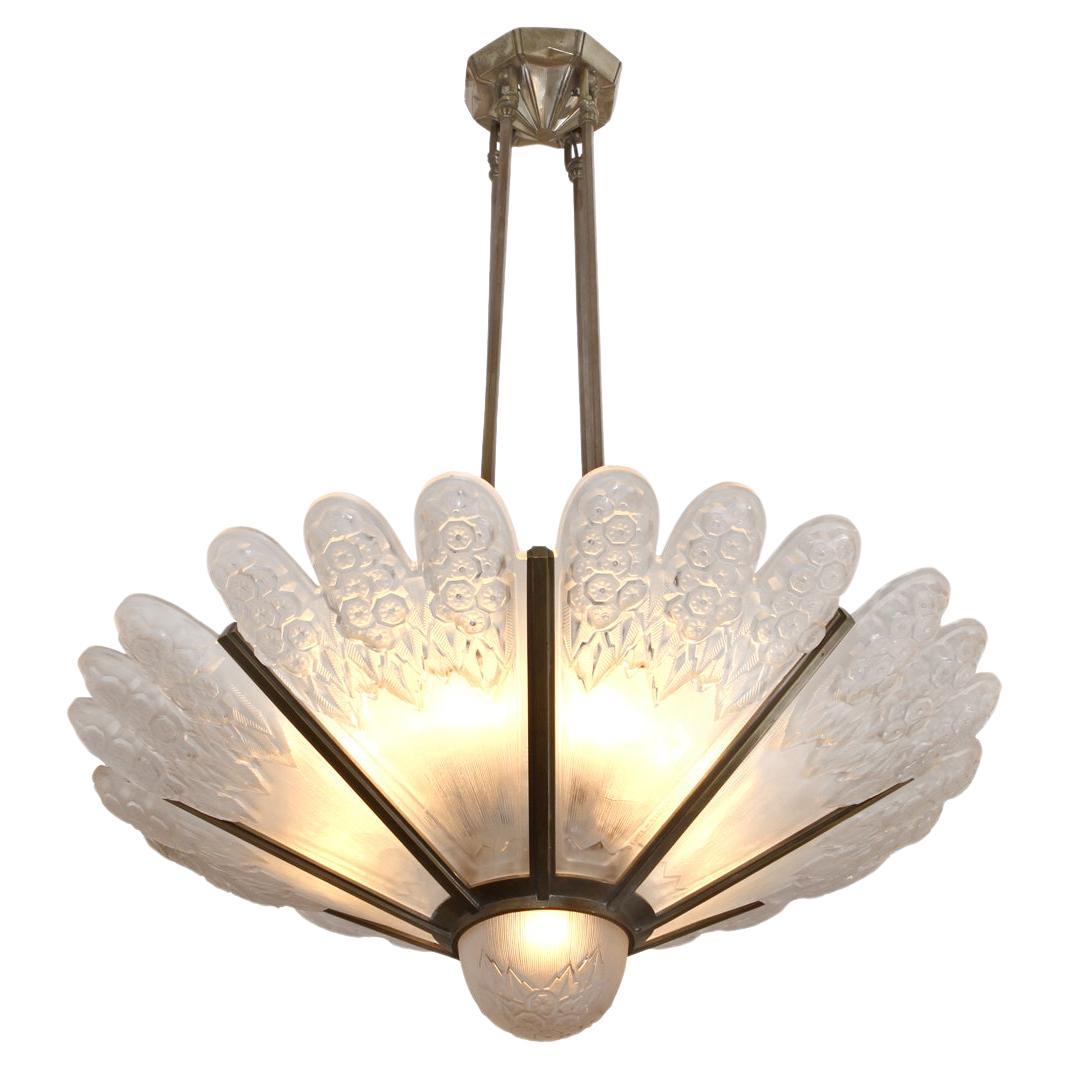 French Art Deco chandelier by Genet & Michon  For Sale