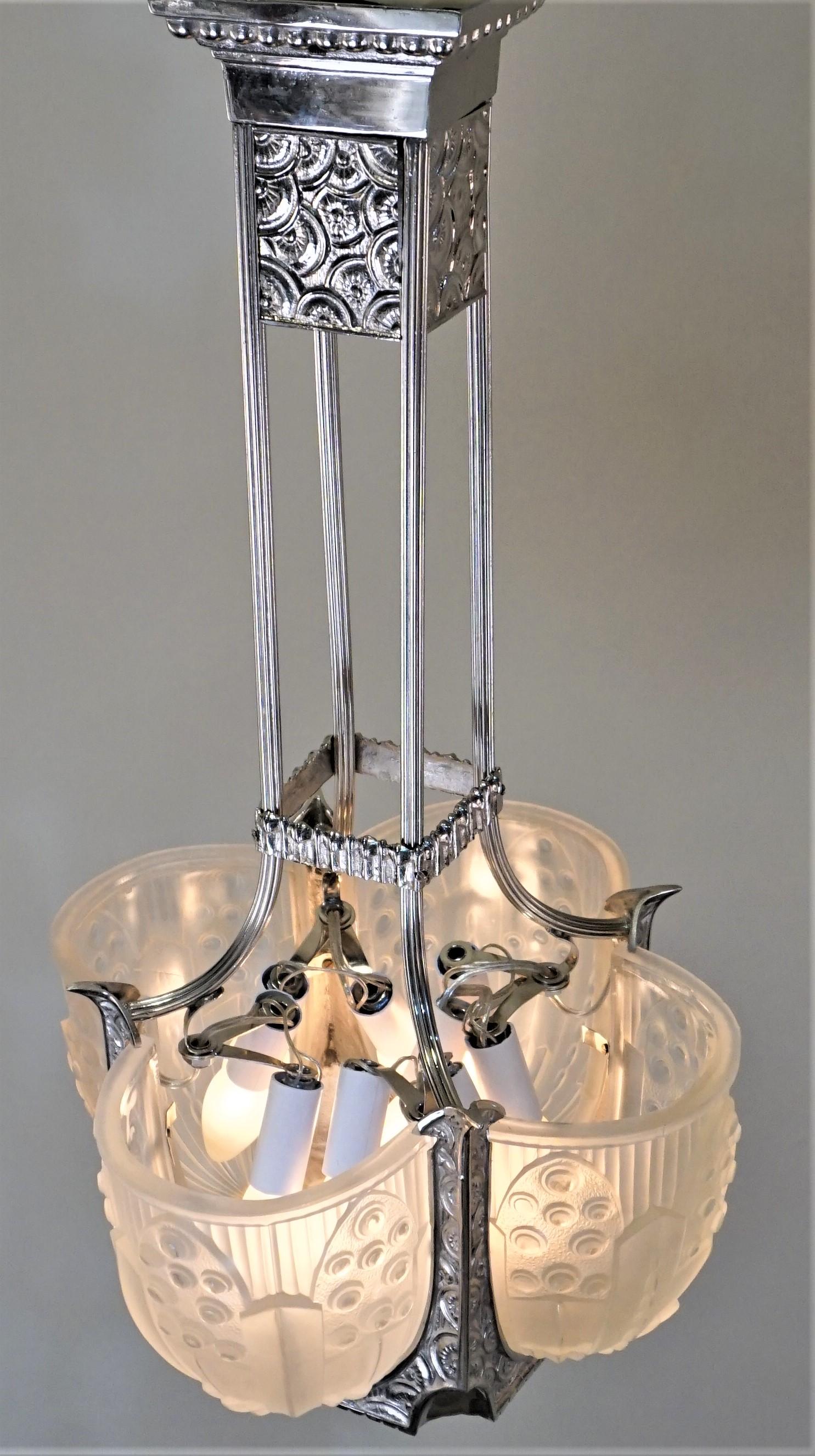 French Art Deco Chandelier by Georges Leleu For Sale 3