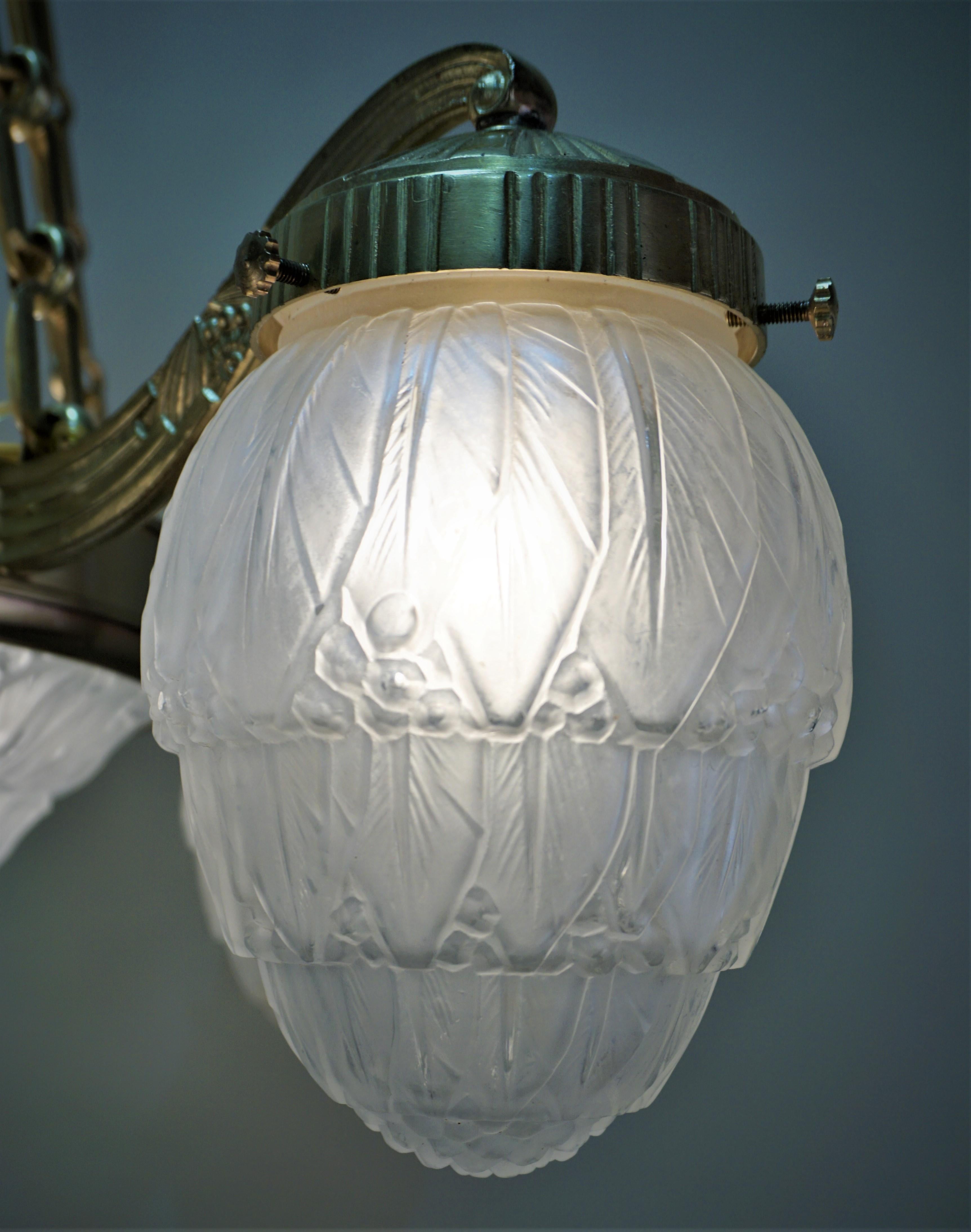 Early 20th Century French Art Deco Chandelier by Hettier & Vincent
