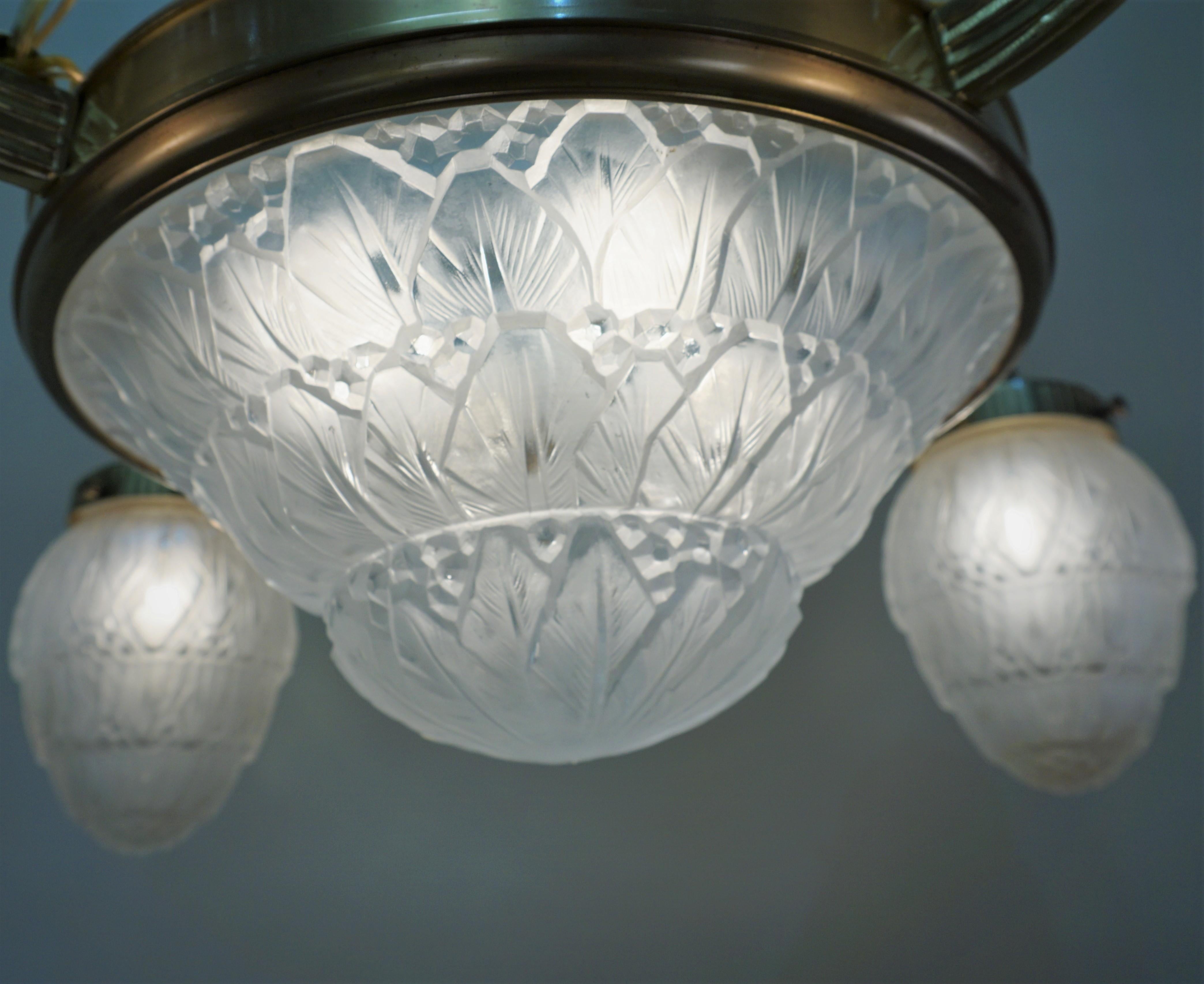 French Art Deco Chandelier by Hettier & Vincent 2