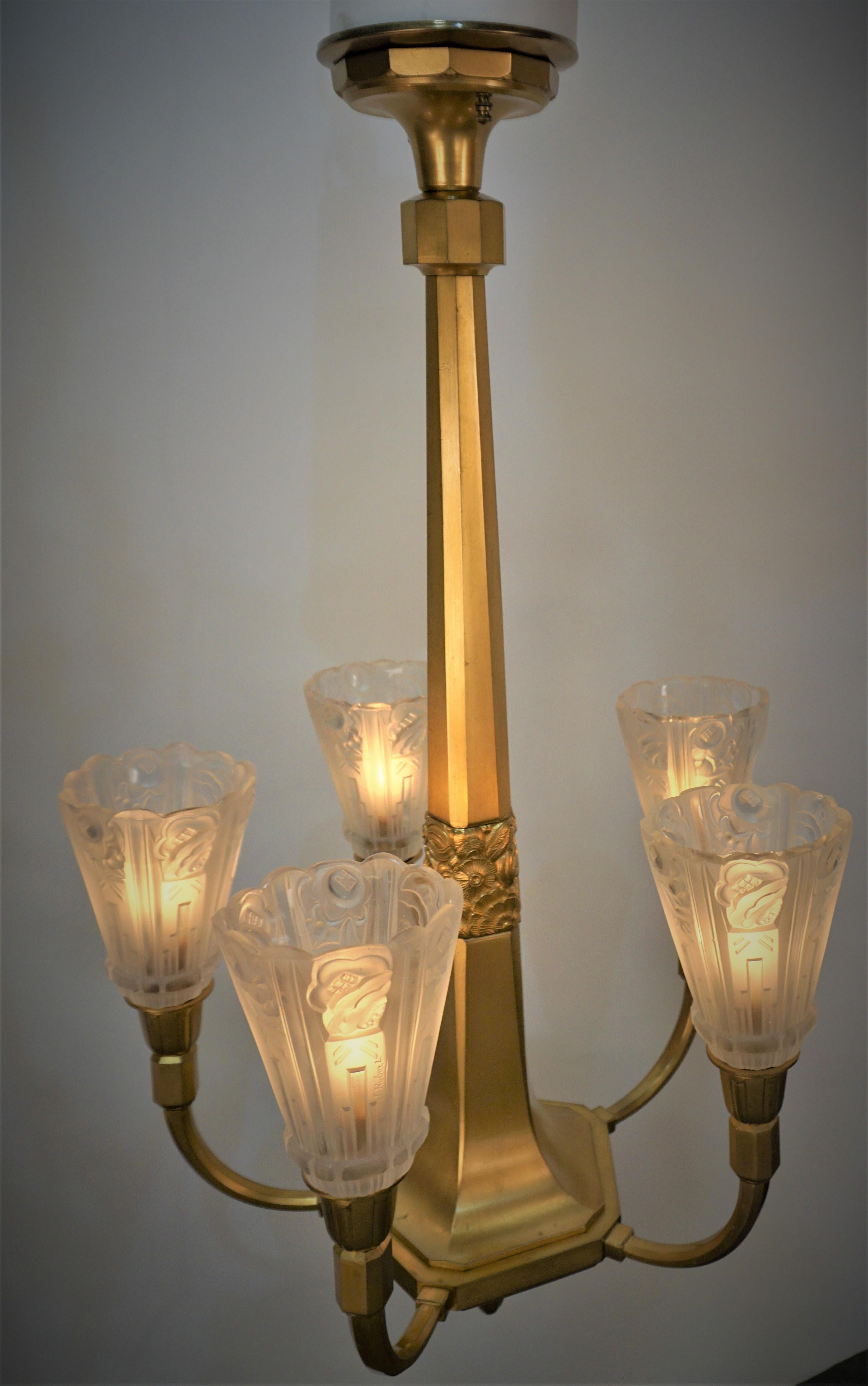 French Art Deco Chandelier by J Robert For Sale 4