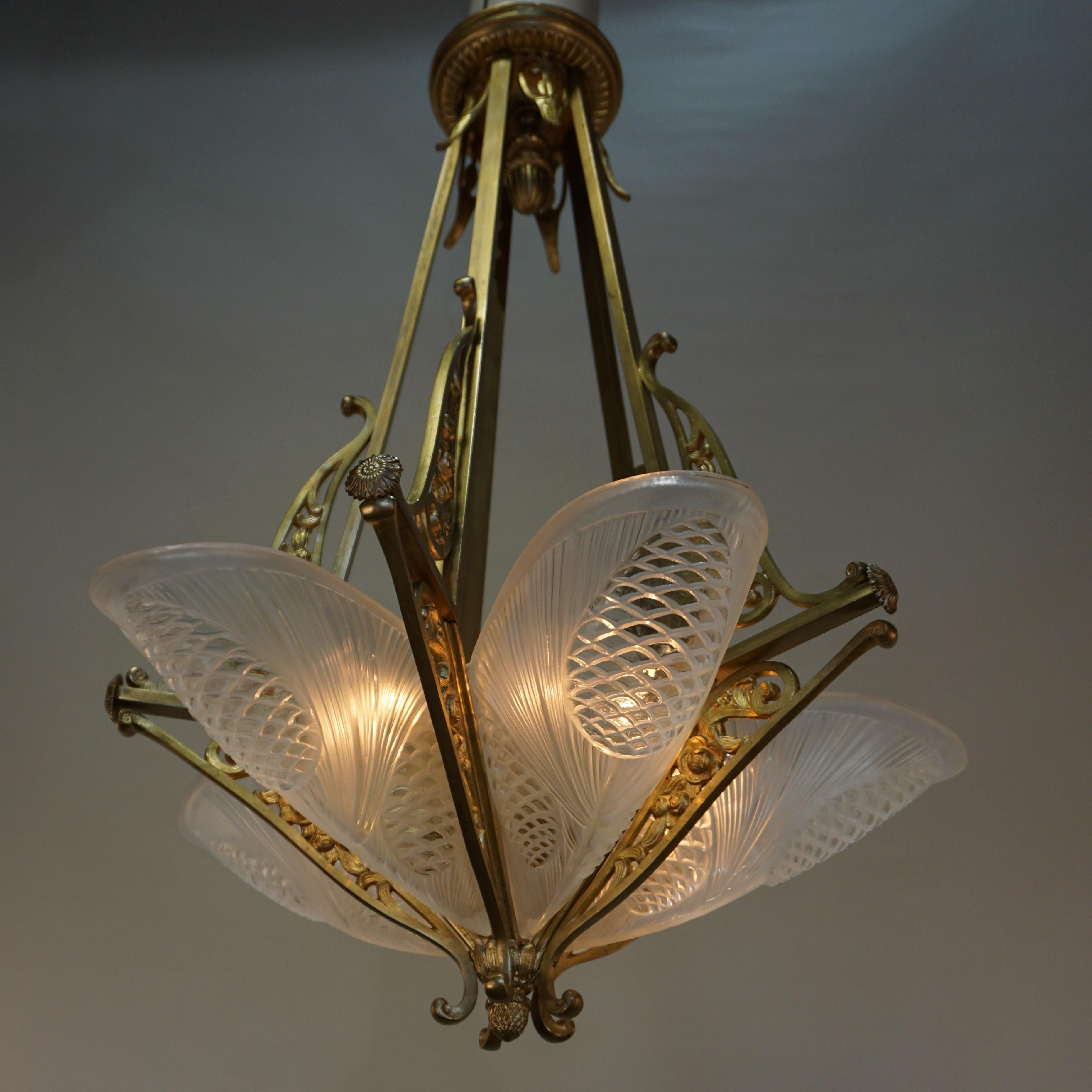 Early 20th Century French Art Deco Chandelier by Jean Noverdy