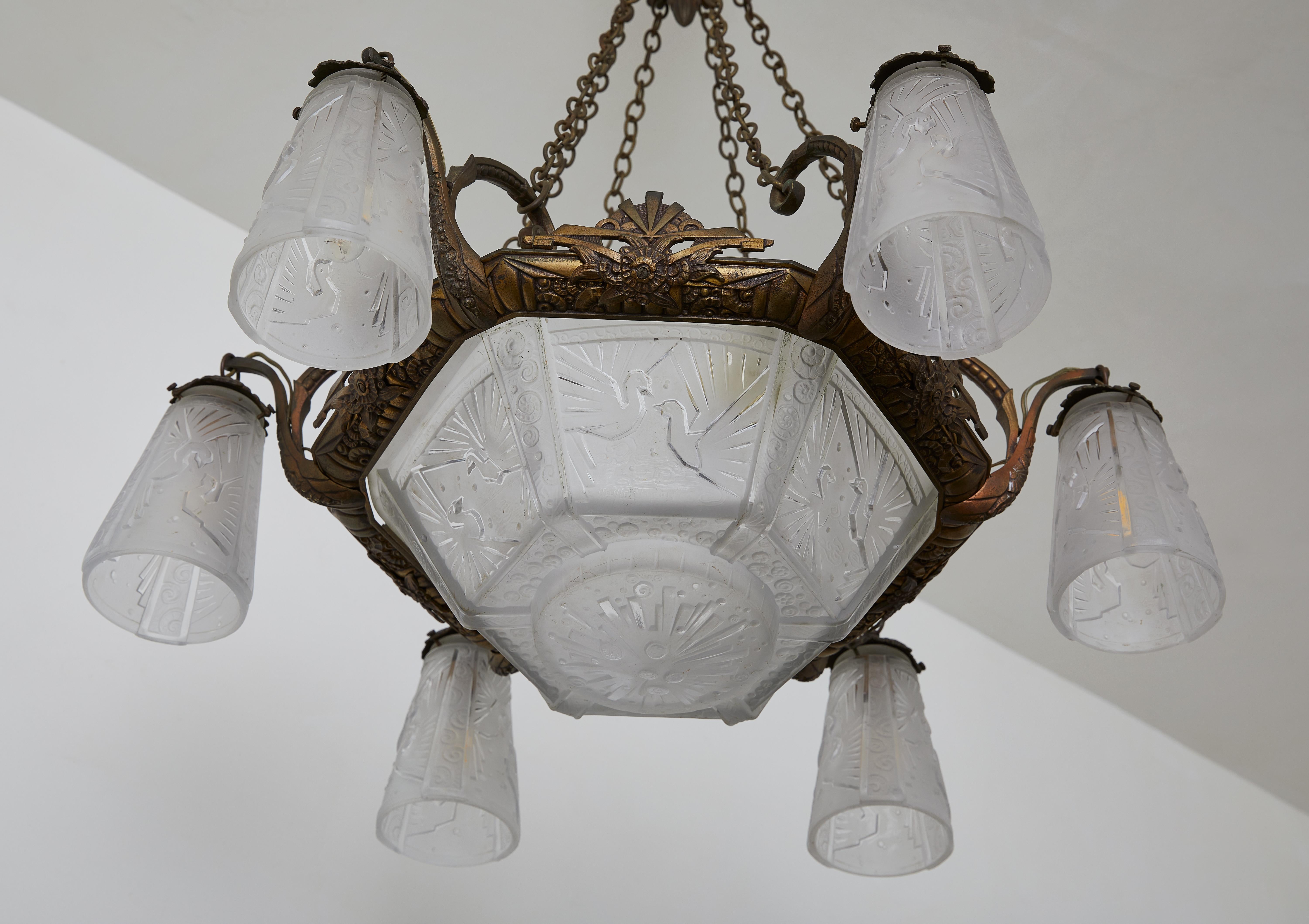 French Art Deco Chandelier by Müller Frères 1920s In Good Condition For Sale In Brooklyn, NY