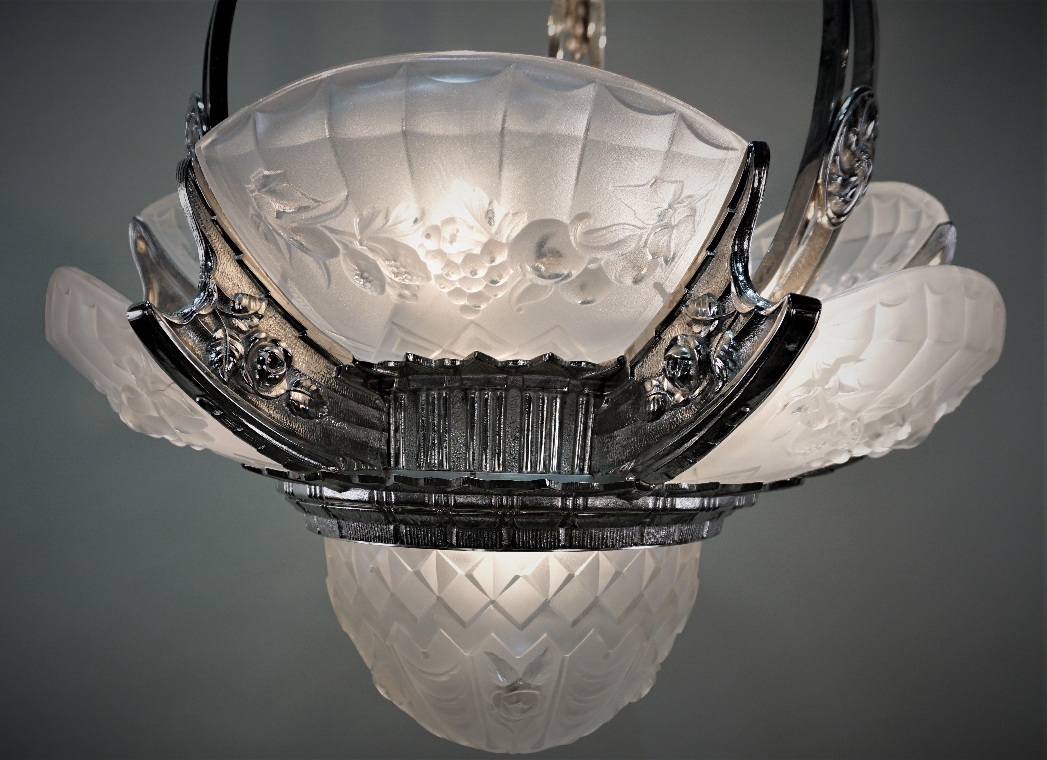 French Art Deco Chandelier by P. Gilles 5