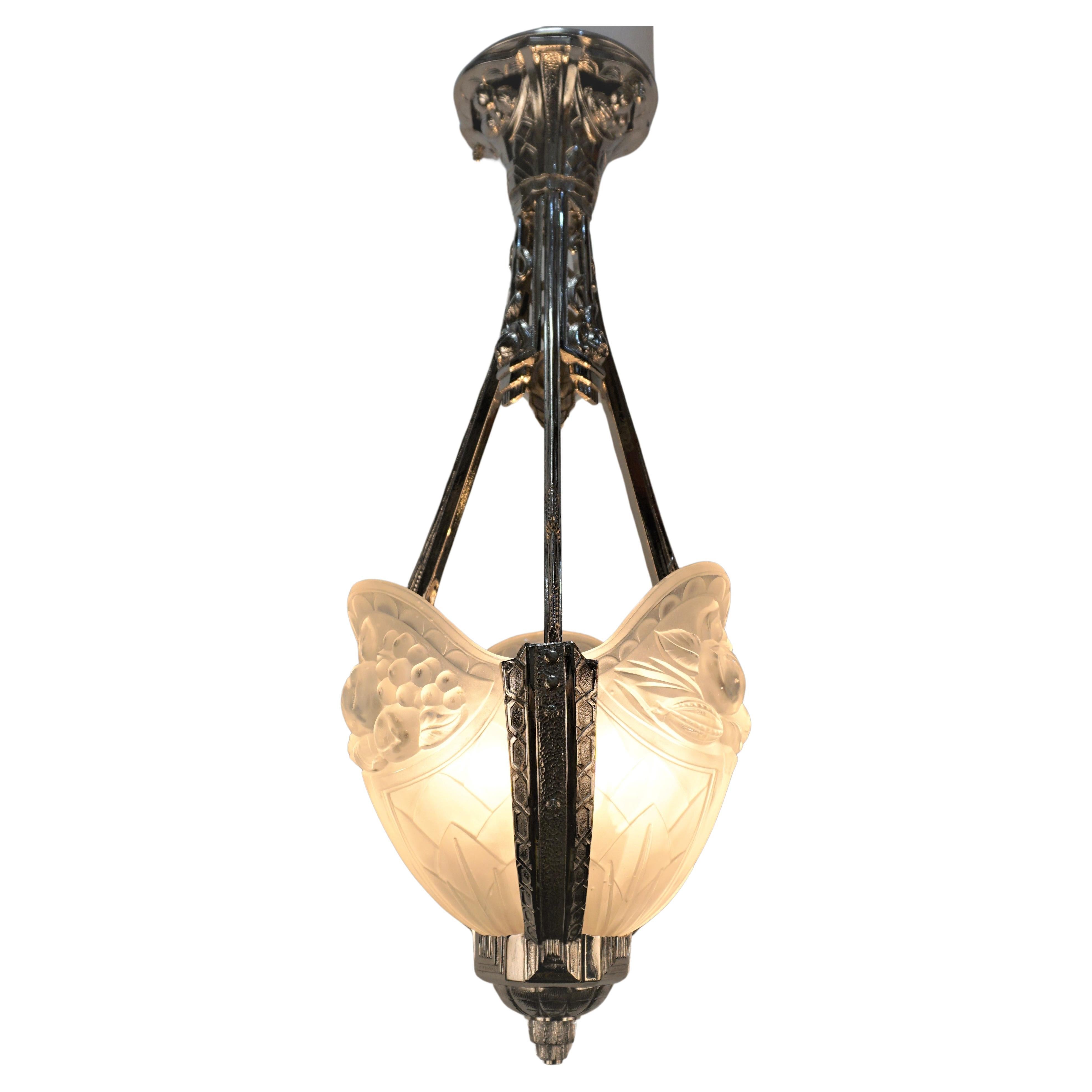 French Art Deco chandelier by Pierre Gilles For Sale