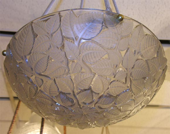 Mid-20th Century French Art Deco Chandelier by René Lalique For Sale