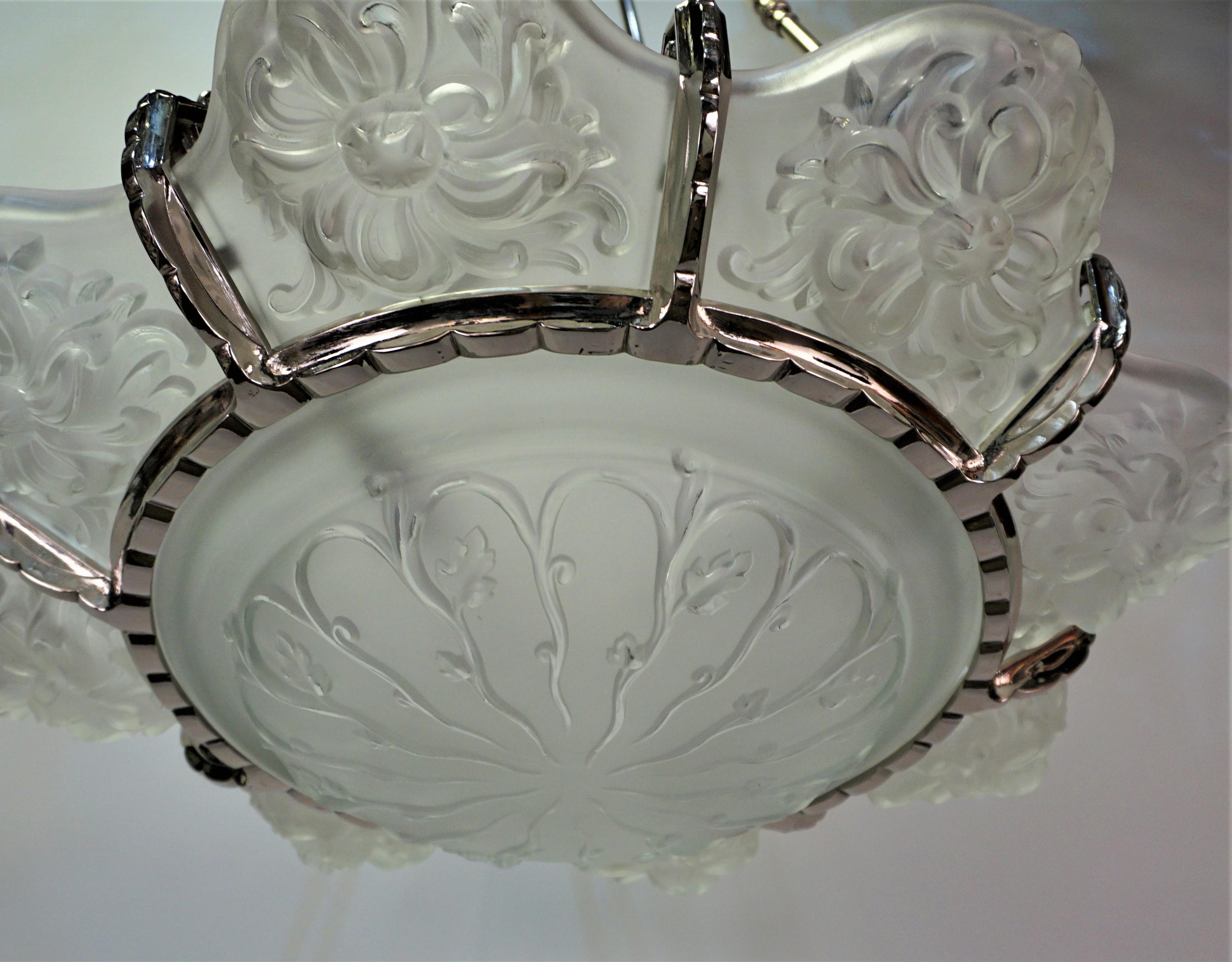 French Art Deco Chandelier by Sabino For Sale 4