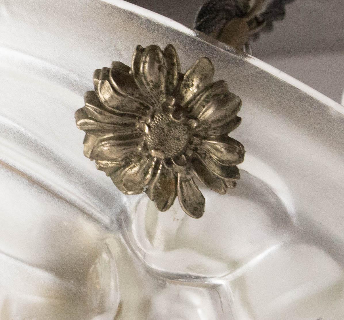 French Art Deco Chandelier Frozen Glass & Aluminium Ceiling Pendant, circa 1930 For Sale 4
