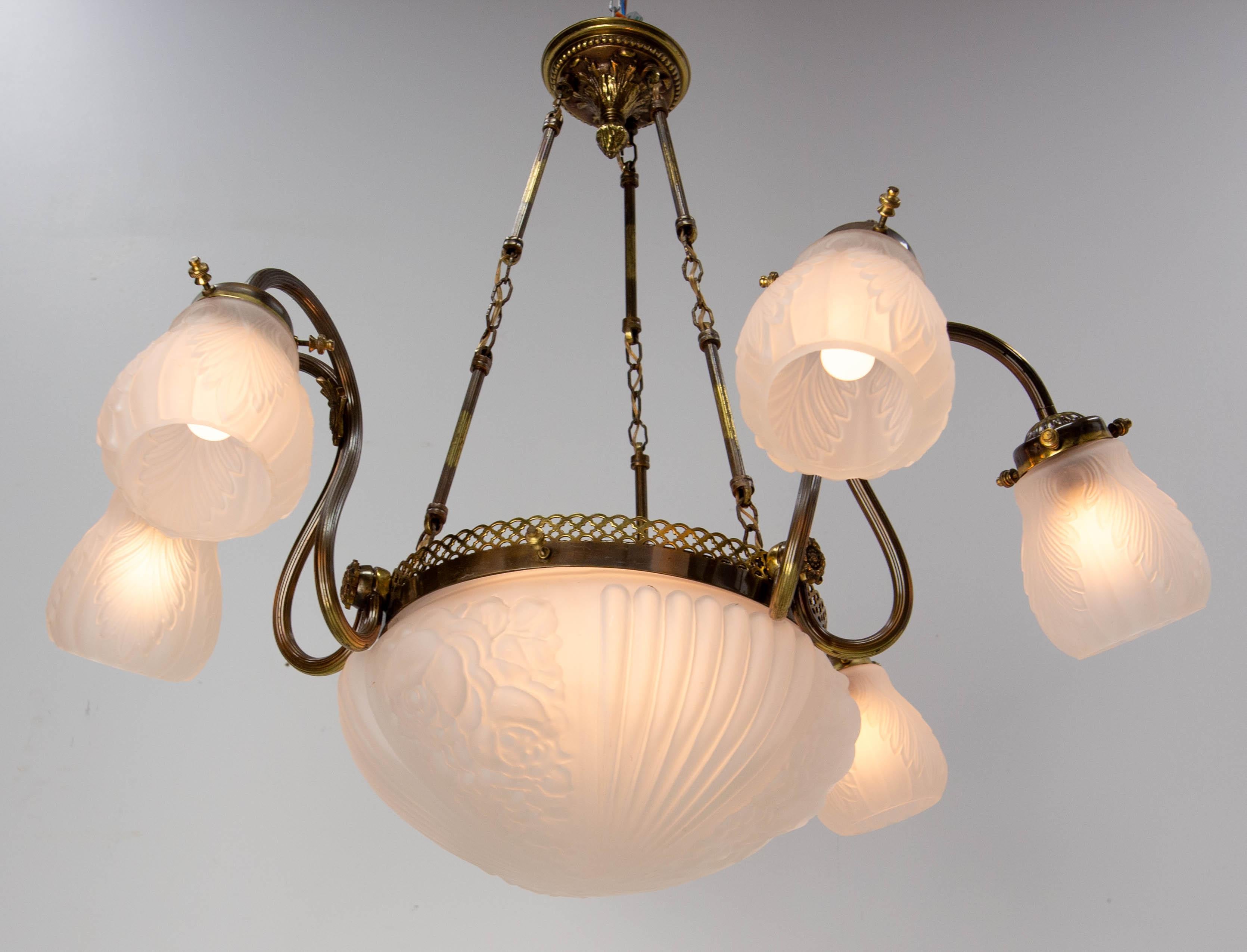 French Art Deco Chandelier Frozen Glass & Brass Ceiling Pendant, circa 1930 For Sale 8