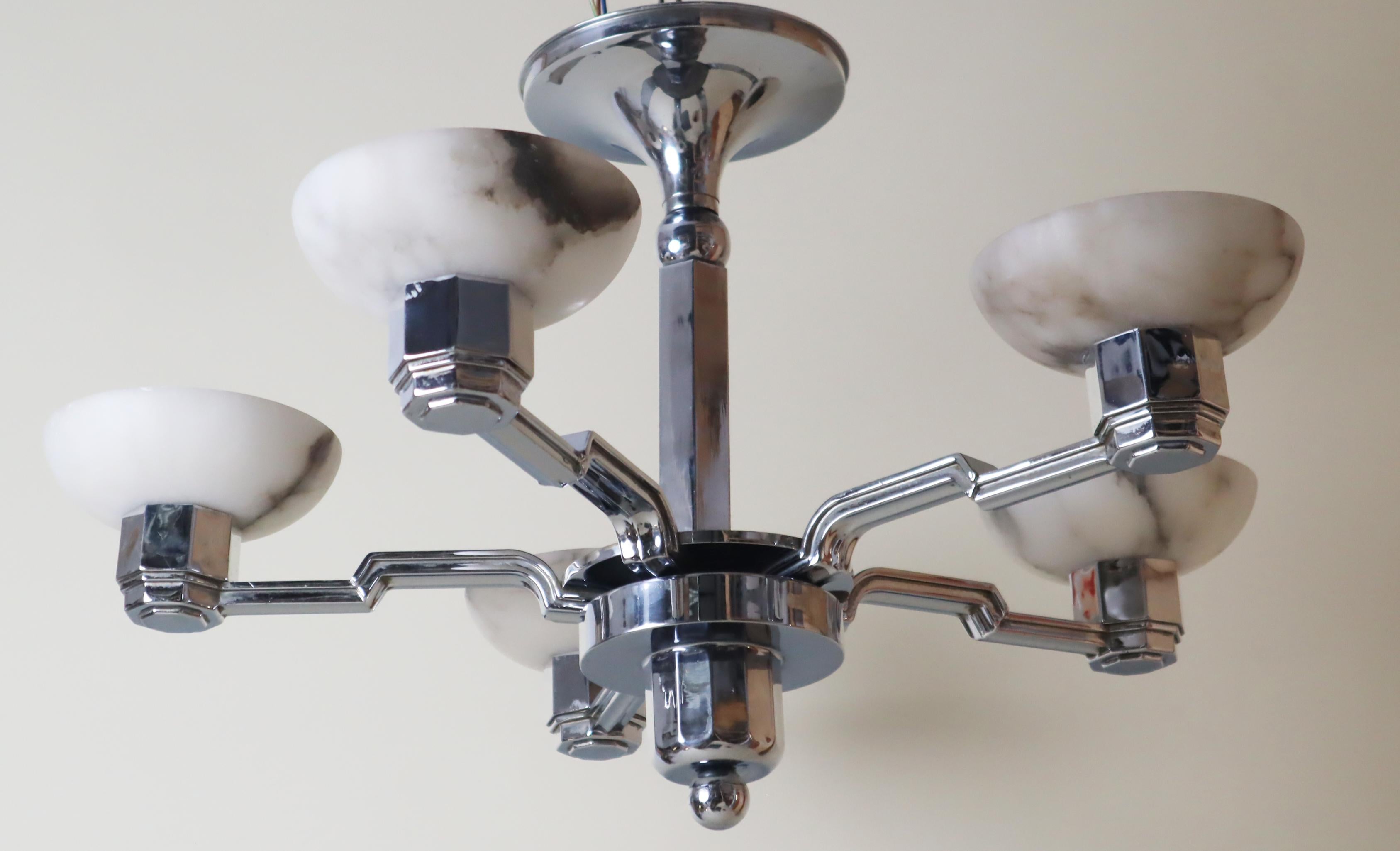 French Art Deco Chandelier in Alabaster and Chrome, Jean Gauthier 1930 For Sale 6