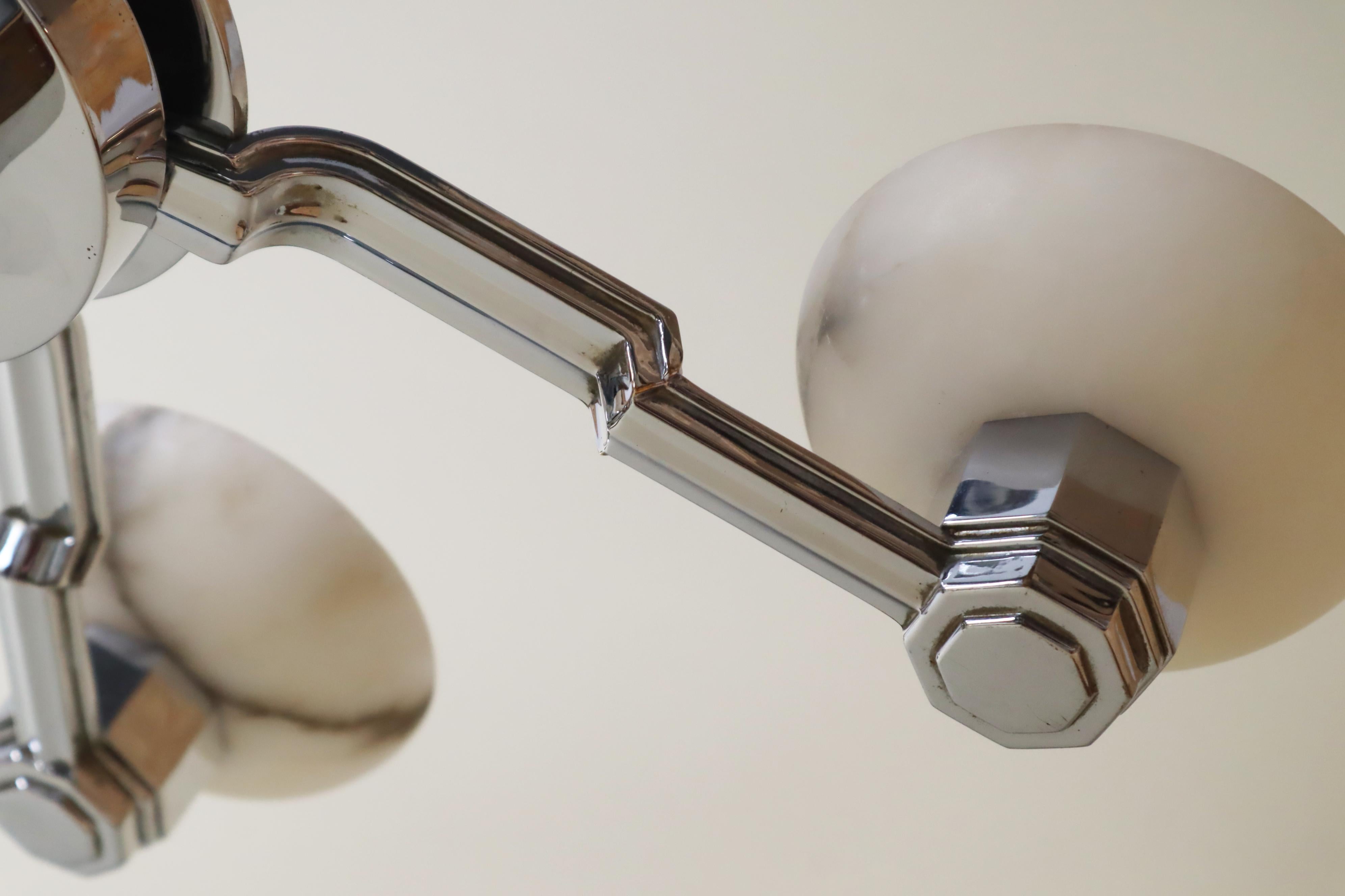 French Art Deco Chandelier in Alabaster and Chrome, Jean Gauthier 1930 In Good Condition For Sale In Hannover, DE