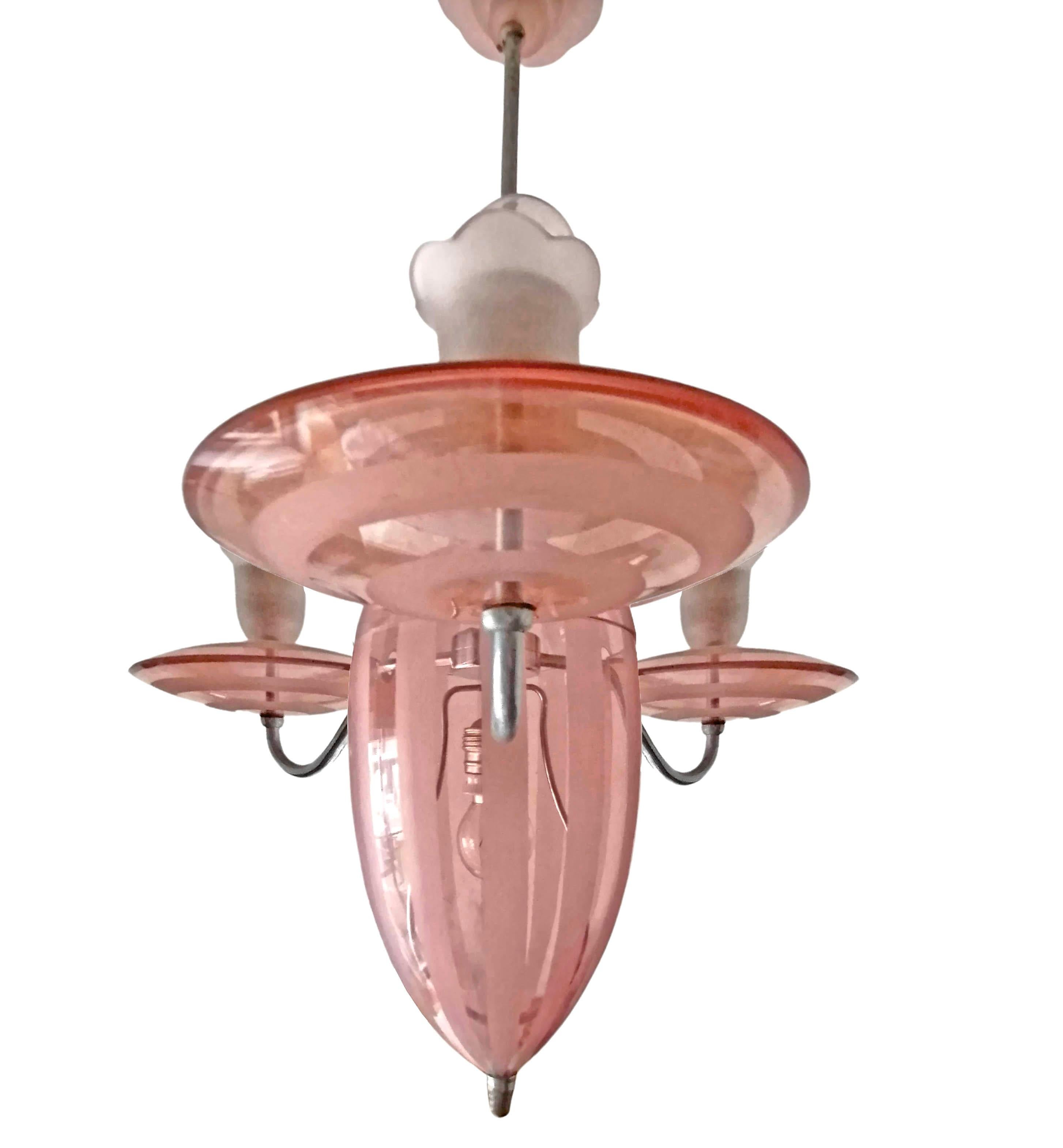French Art Deco Chandelier in Pink Etched Glass Stripes and Chrome Brass C1920 In Good Condition For Sale In Coimbra, PT